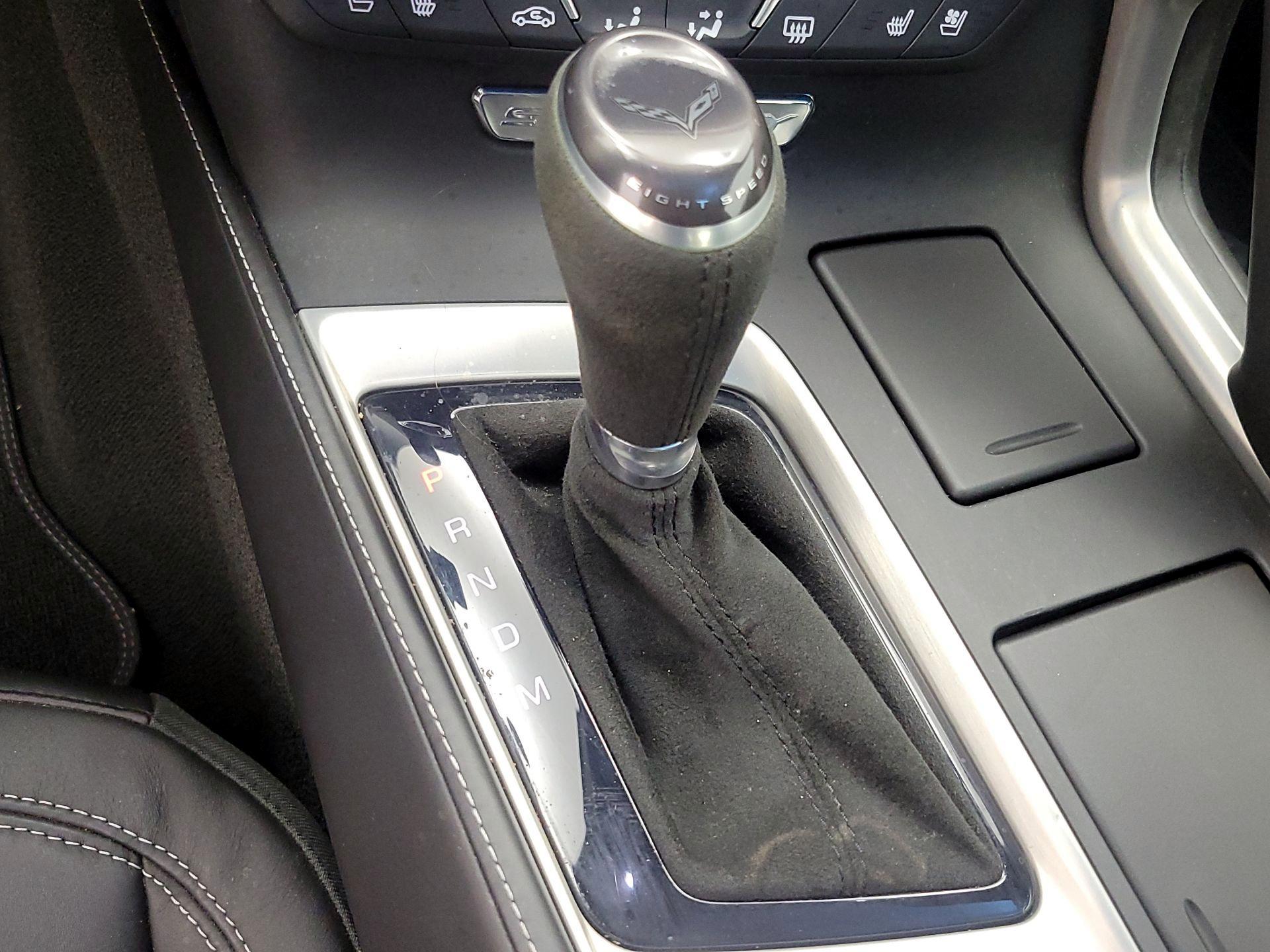 Thumbnail: 2015 Chevrolet Corvette - 18