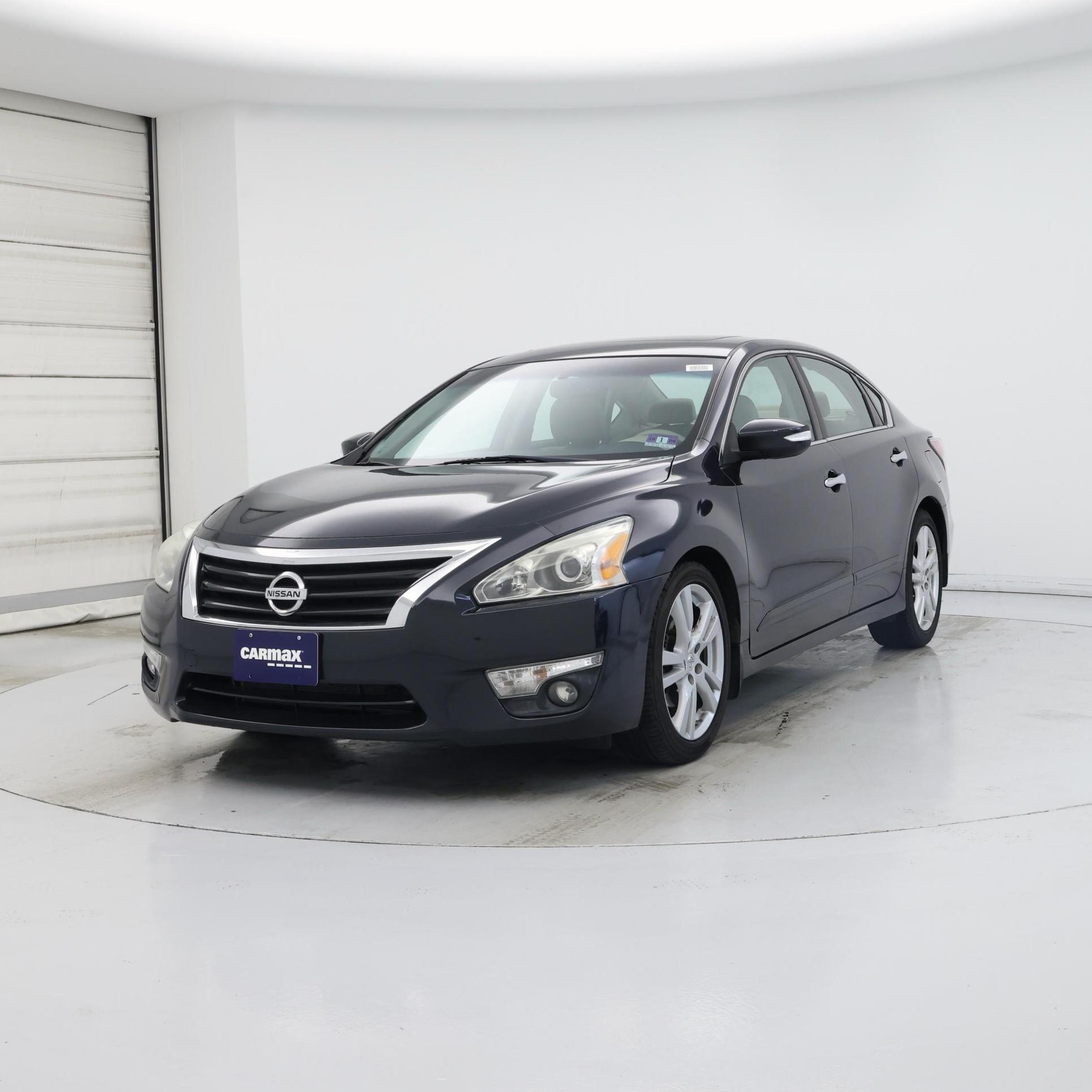 Thumbnail: 2015 Nissan Altima - 4