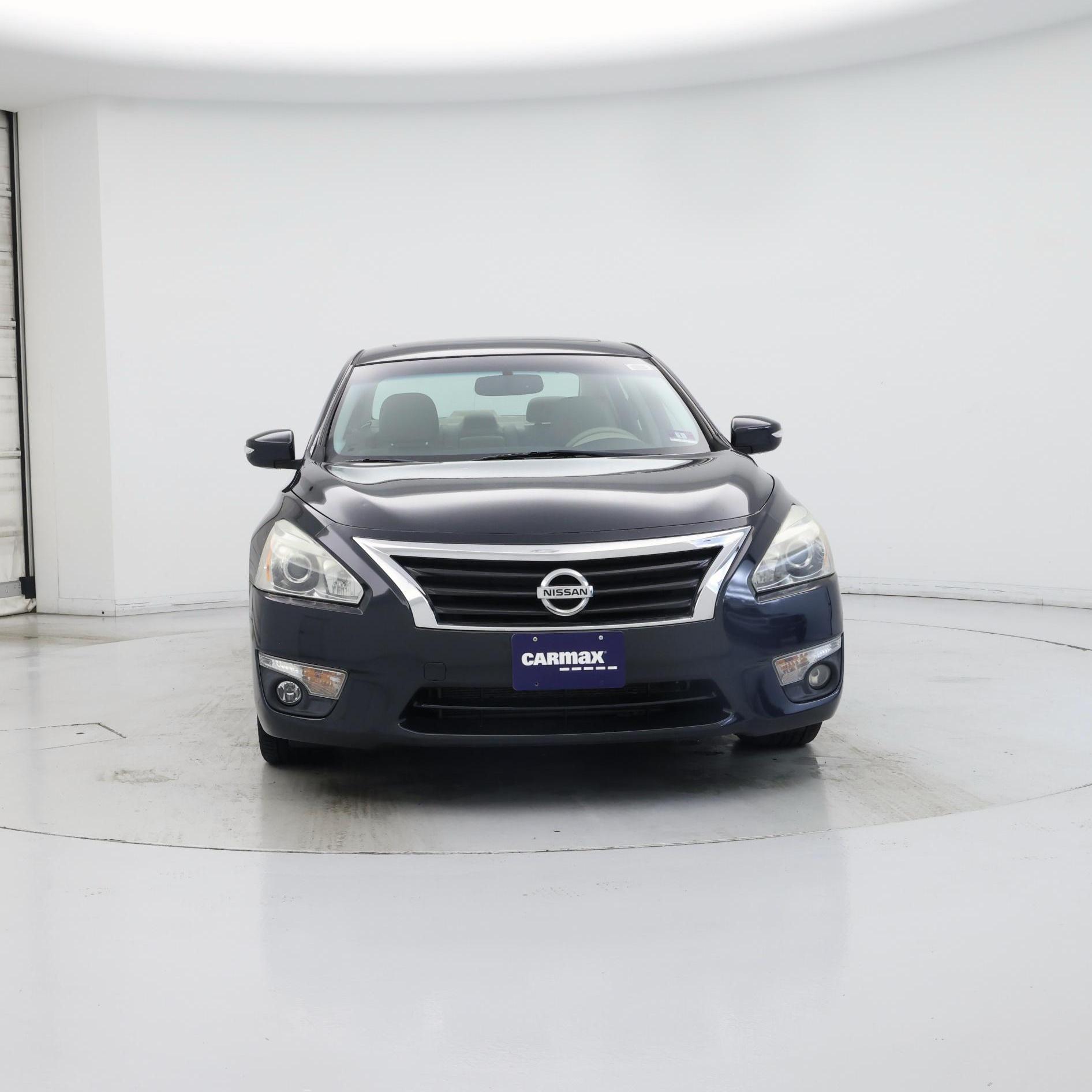Thumbnail: 2015 Nissan Altima - 5