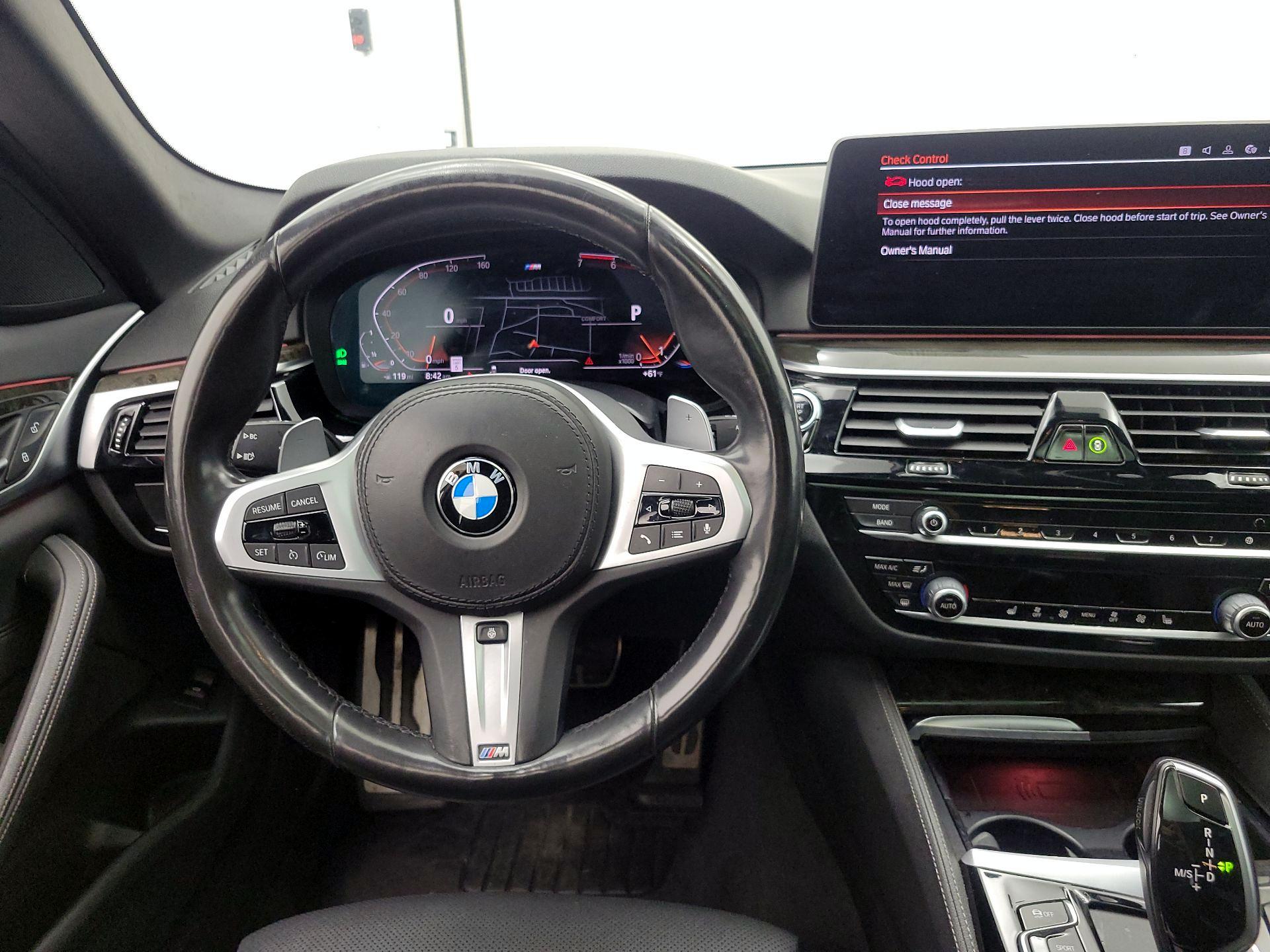Thumbnail: 2021 BMW 5 Series - 10