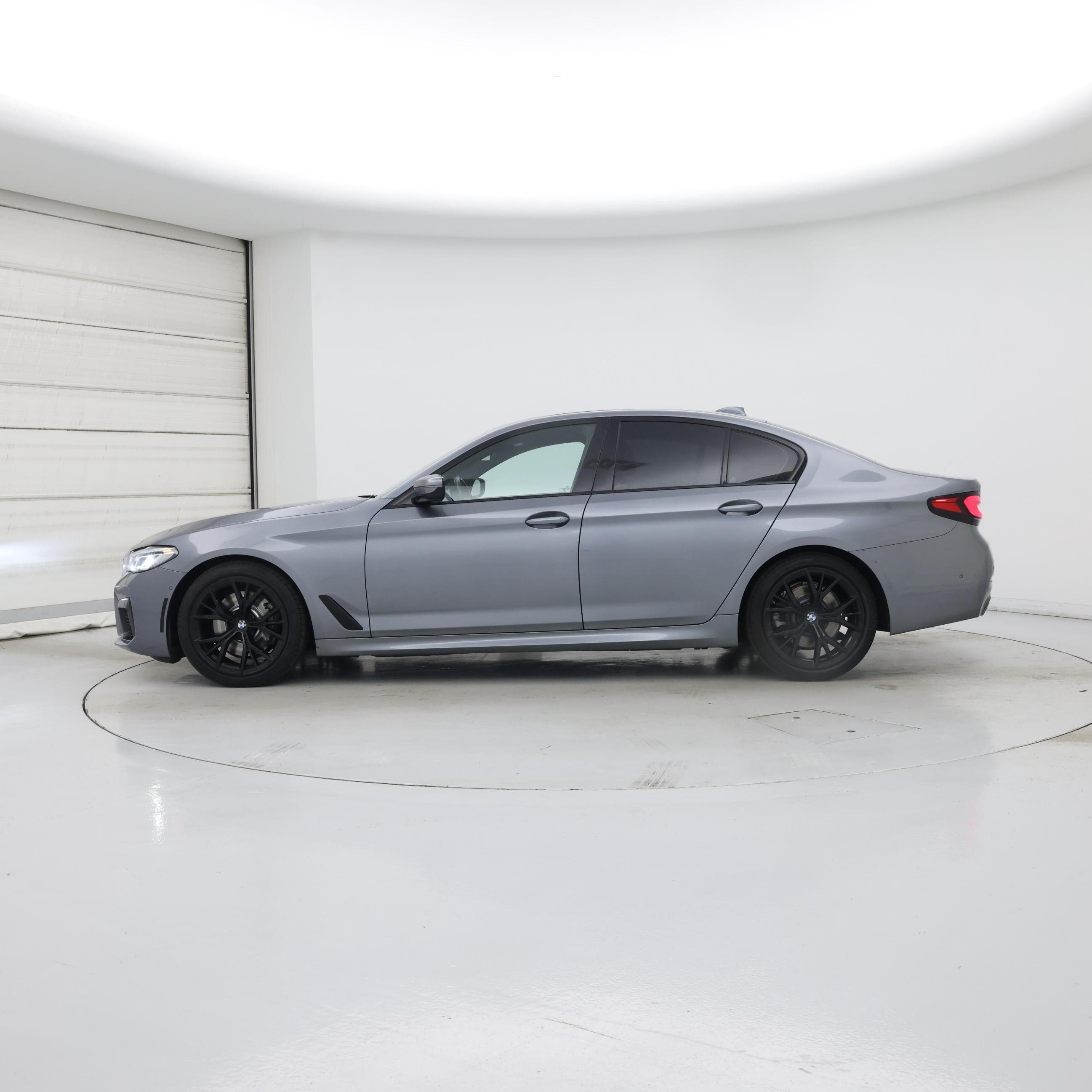 Thumbnail: 2021 BMW 5 Series - 3
