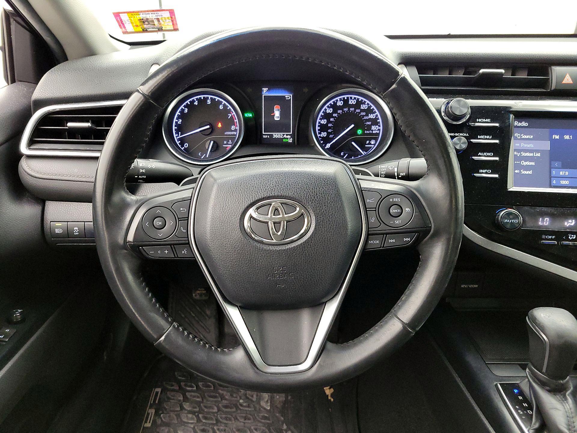 Thumbnail: 2018 Toyota Camry - 10
