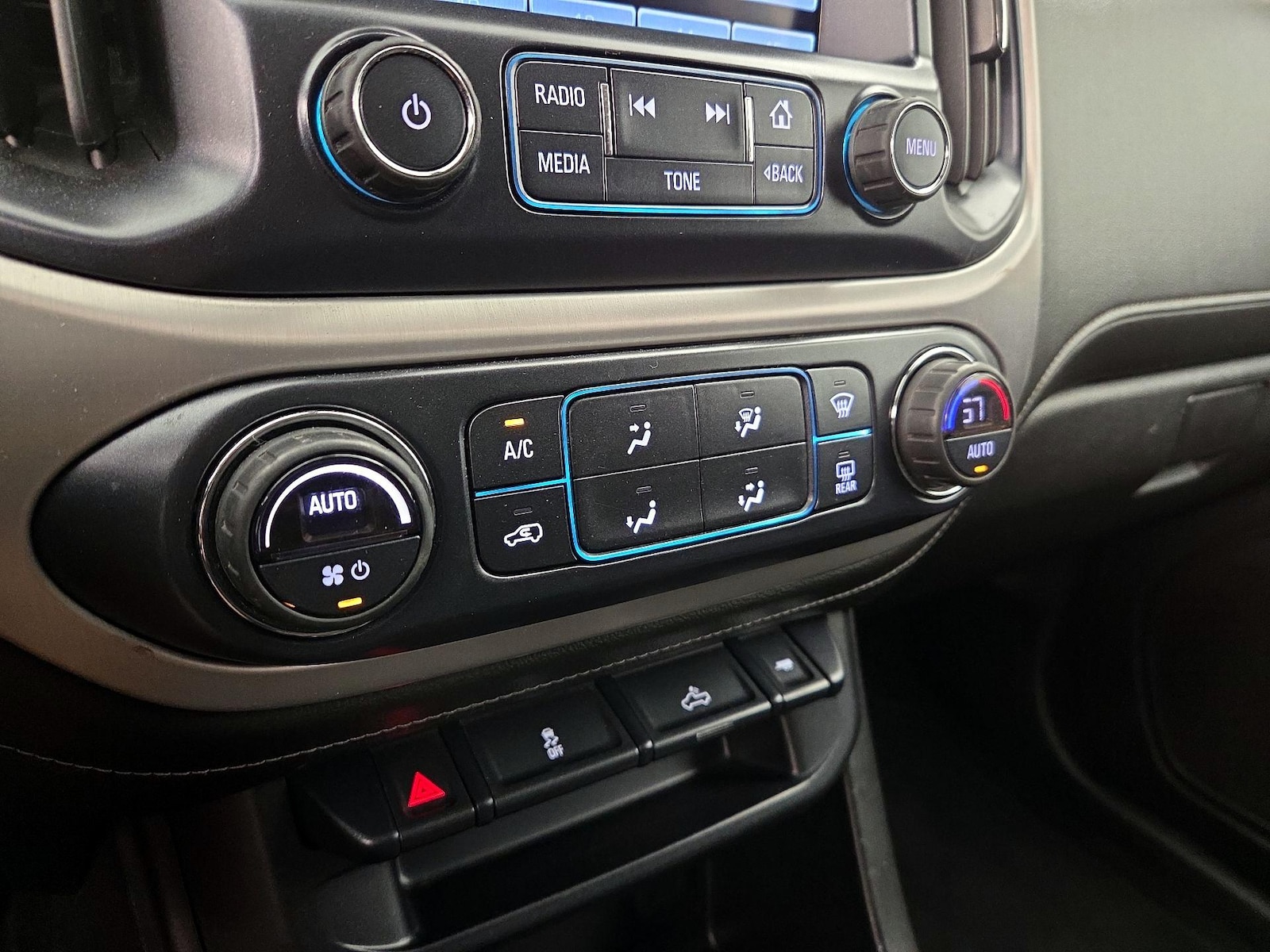 2018 GMC Canyon SLE - Photo 17