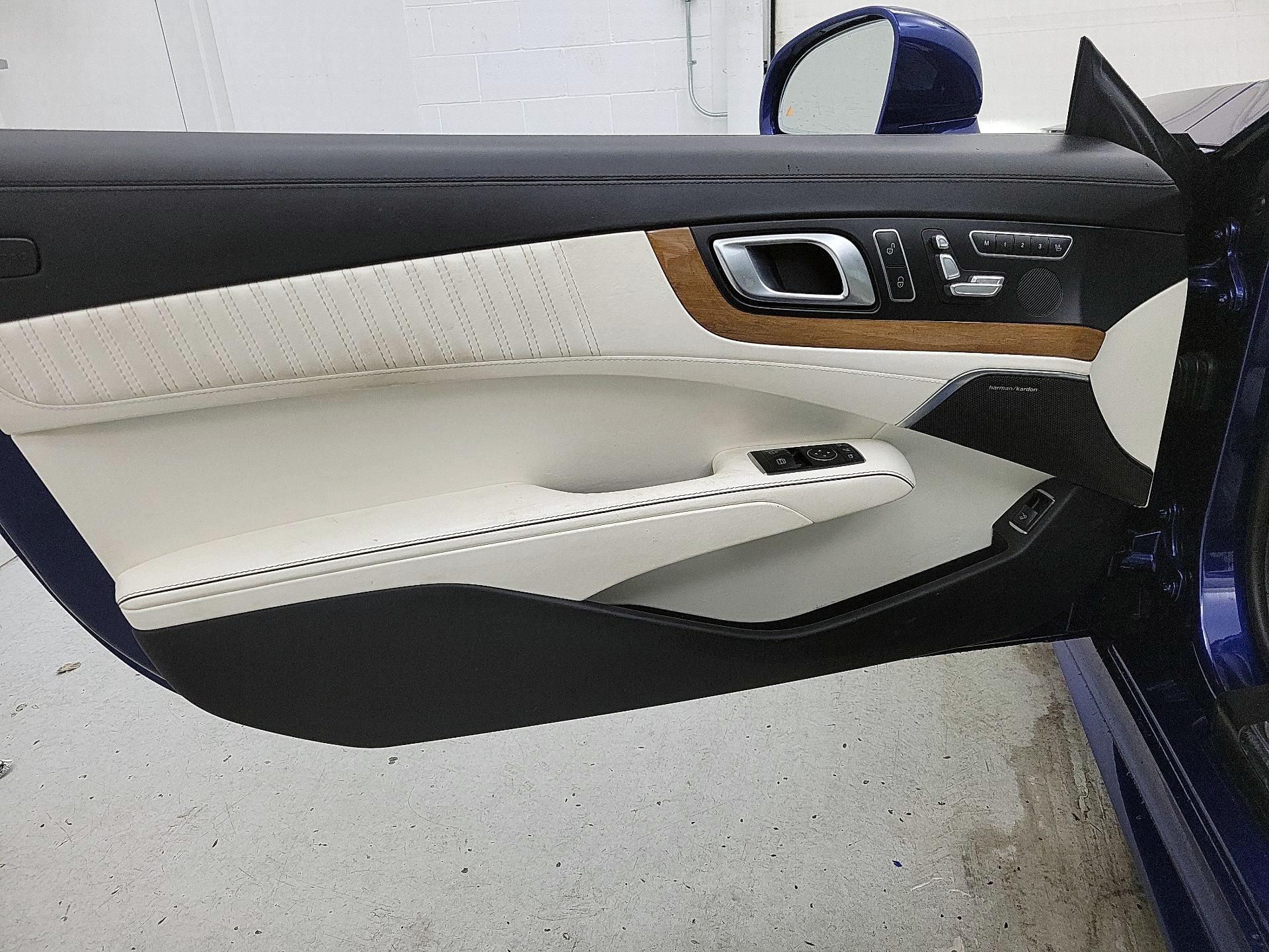 Thumbnail: 2017 Mercedes-Benz SL-Class - 12