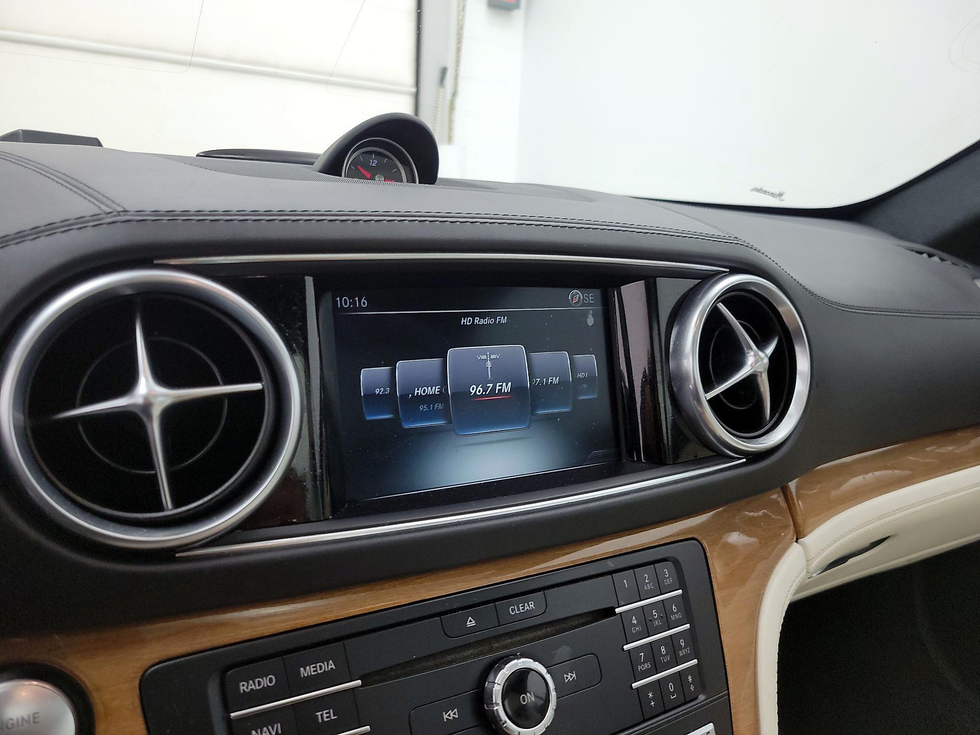 Thumbnail: 2017 Mercedes-Benz SL-Class - 14