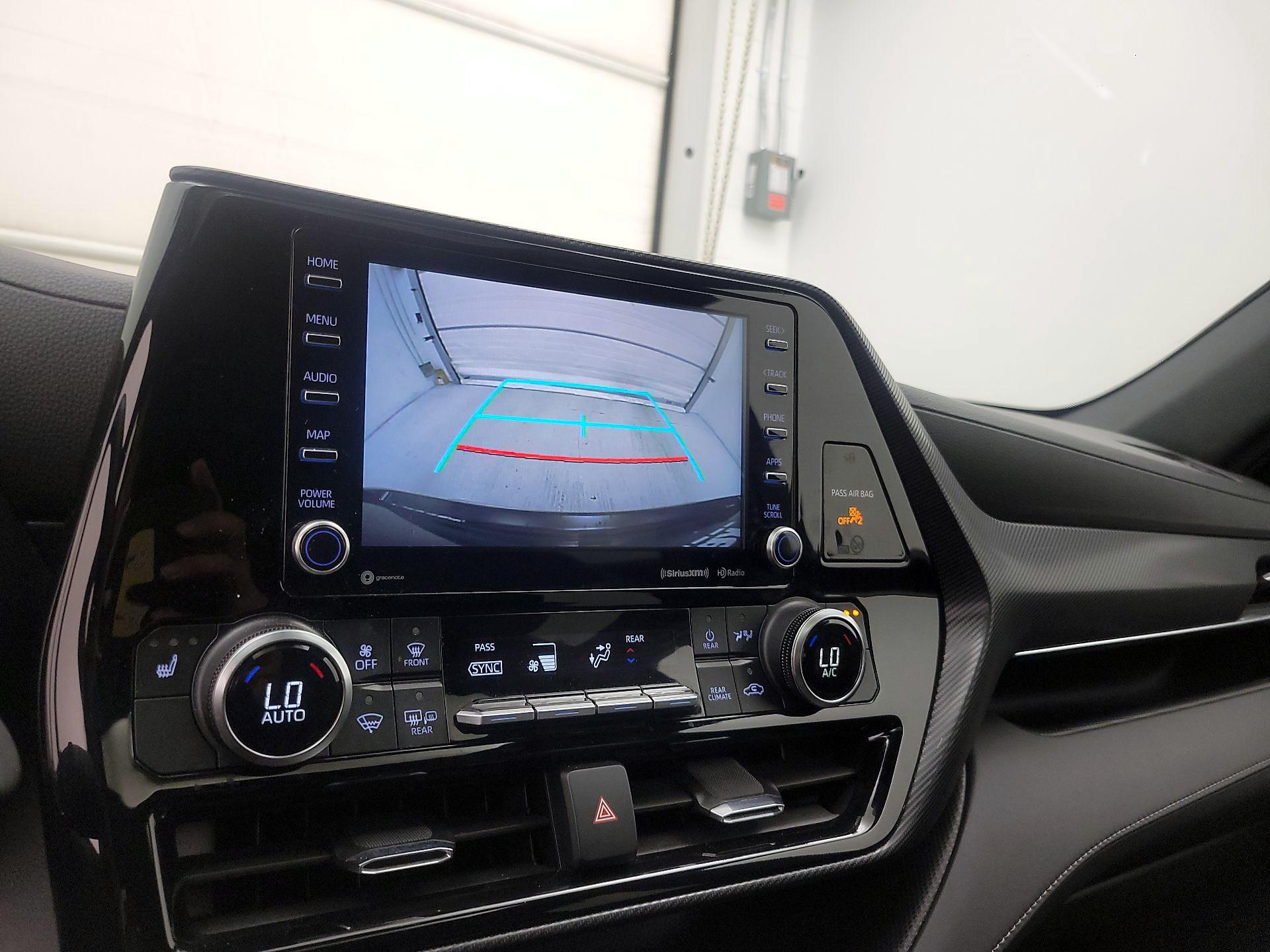 Thumbnail: 2021 Toyota Highlander - 14