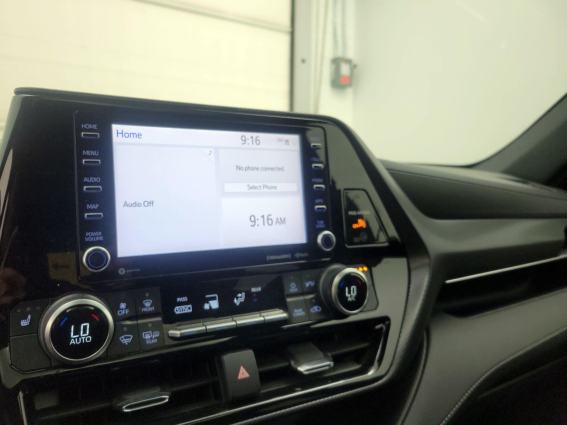 Thumbnail: 2021 Toyota Highlander - 15