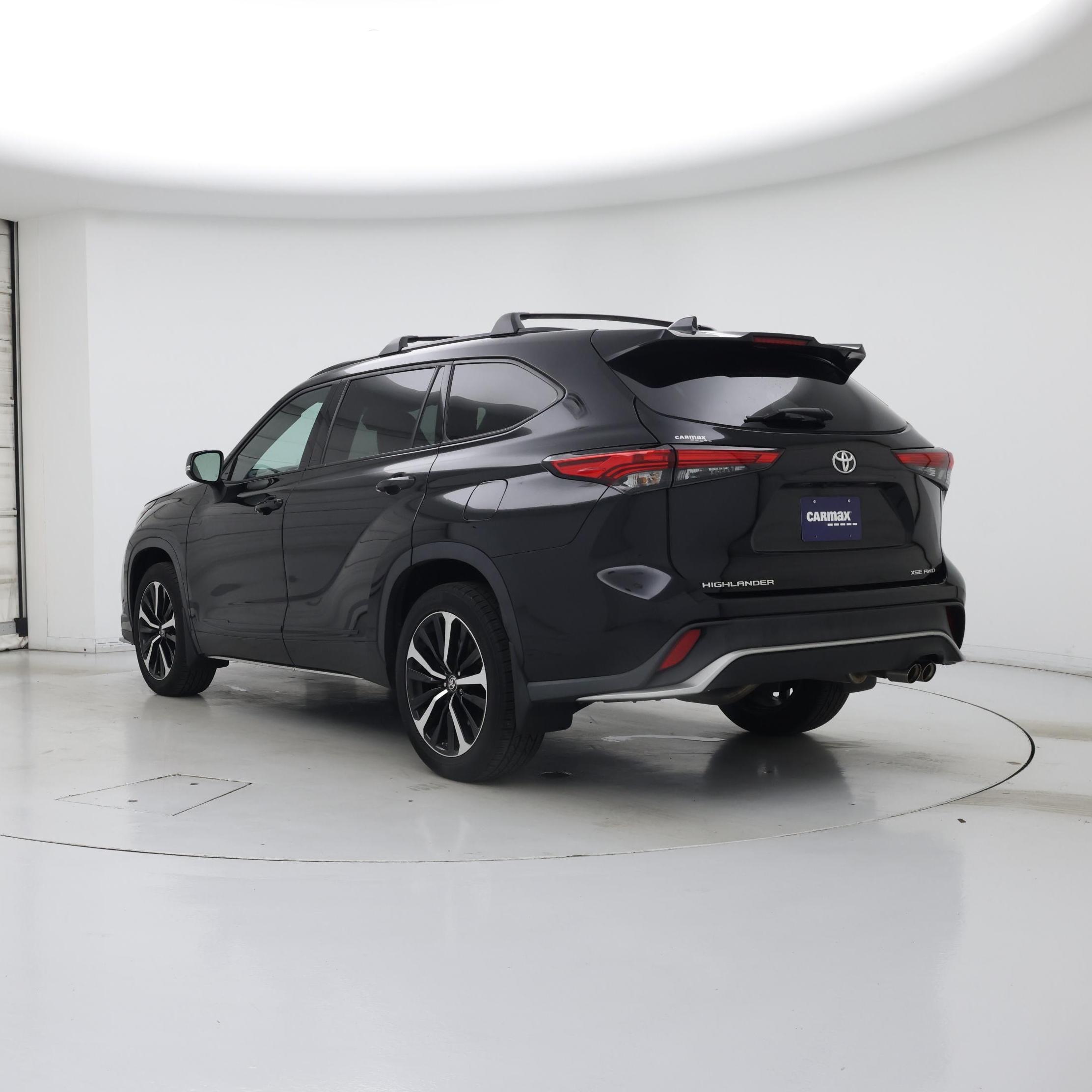Thumbnail: 2021 Toyota Highlander - 2
