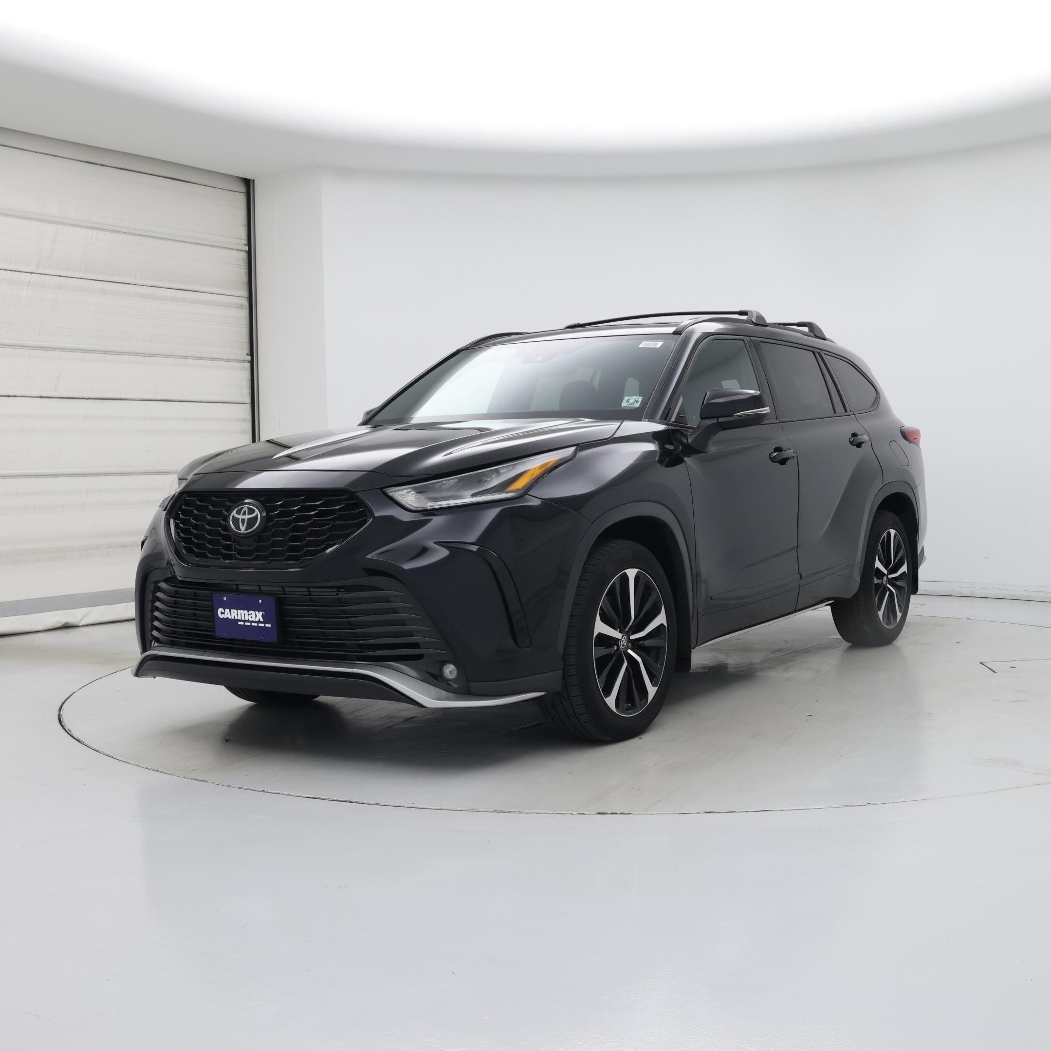 Thumbnail: 2021 Toyota Highlander - 4