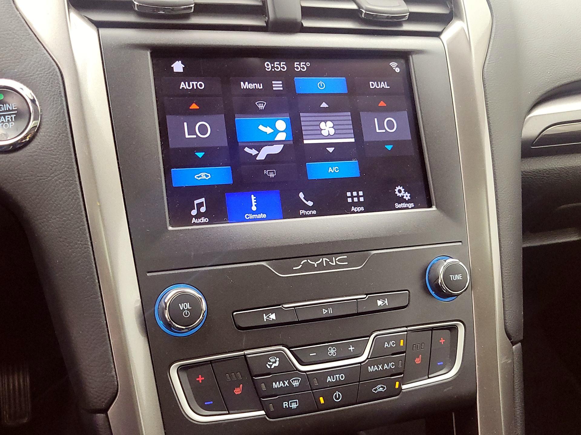 Thumbnail: 2019 Ford Fusion - 16