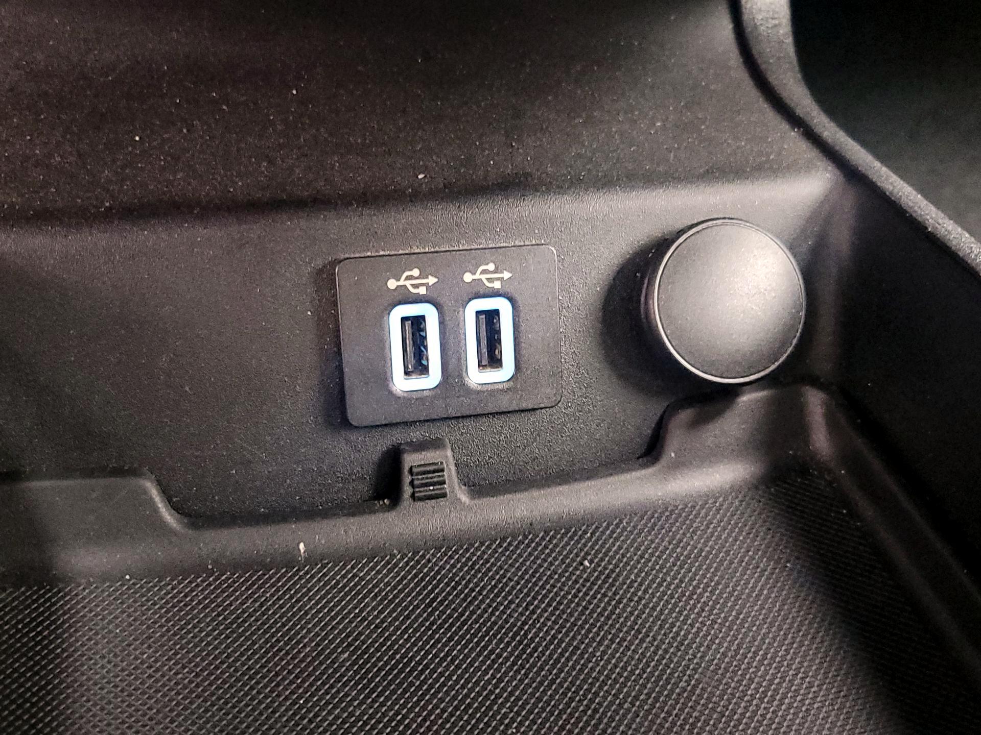 Thumbnail: 2019 Ford Fusion - 18