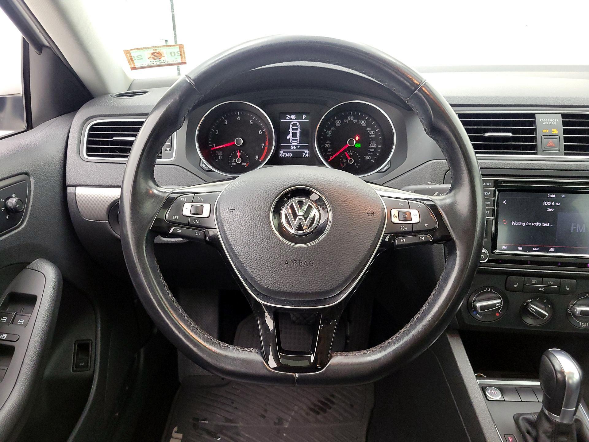 Thumbnail: 2018 Volkswagen Jetta - 10