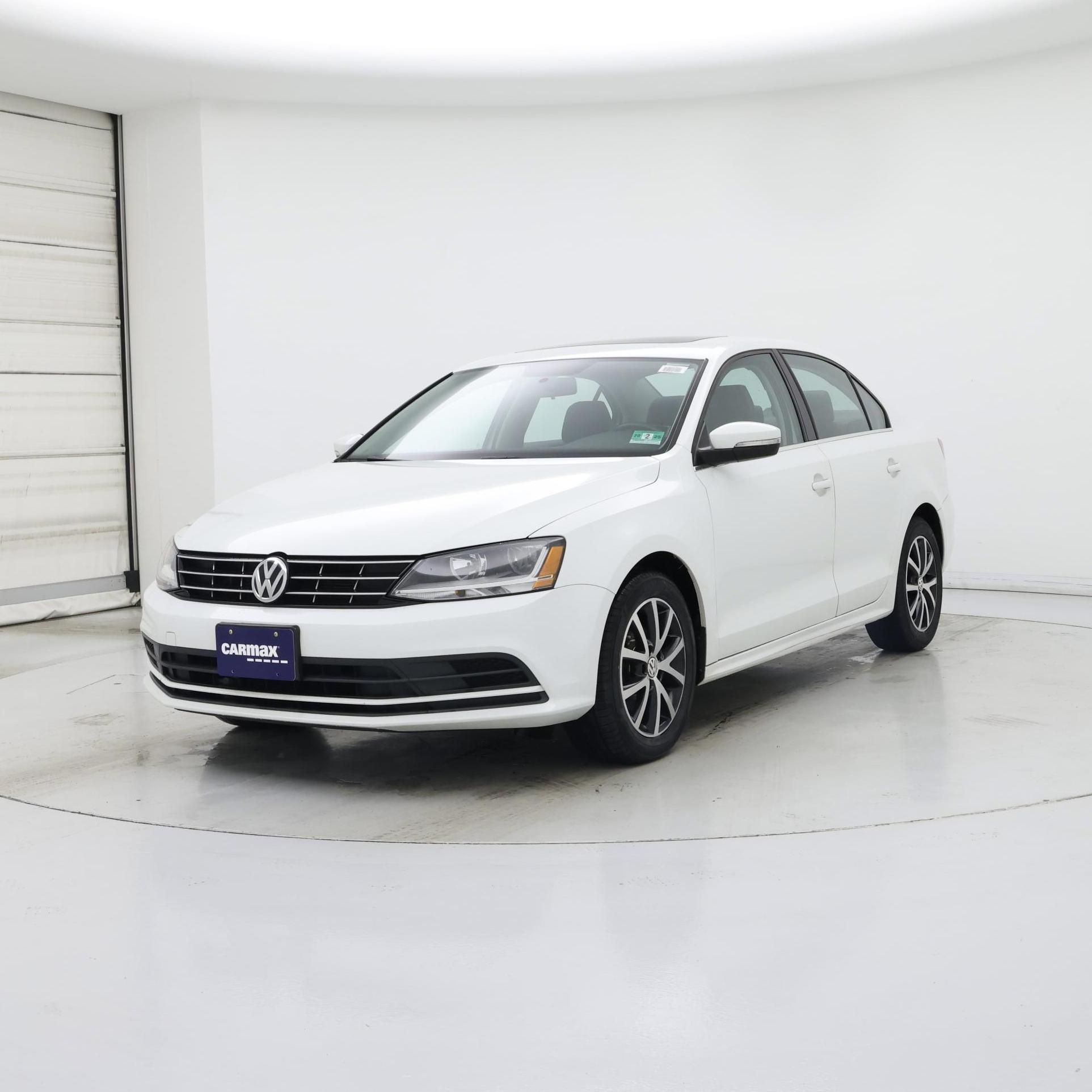 Thumbnail: 2018 Volkswagen Jetta - 4