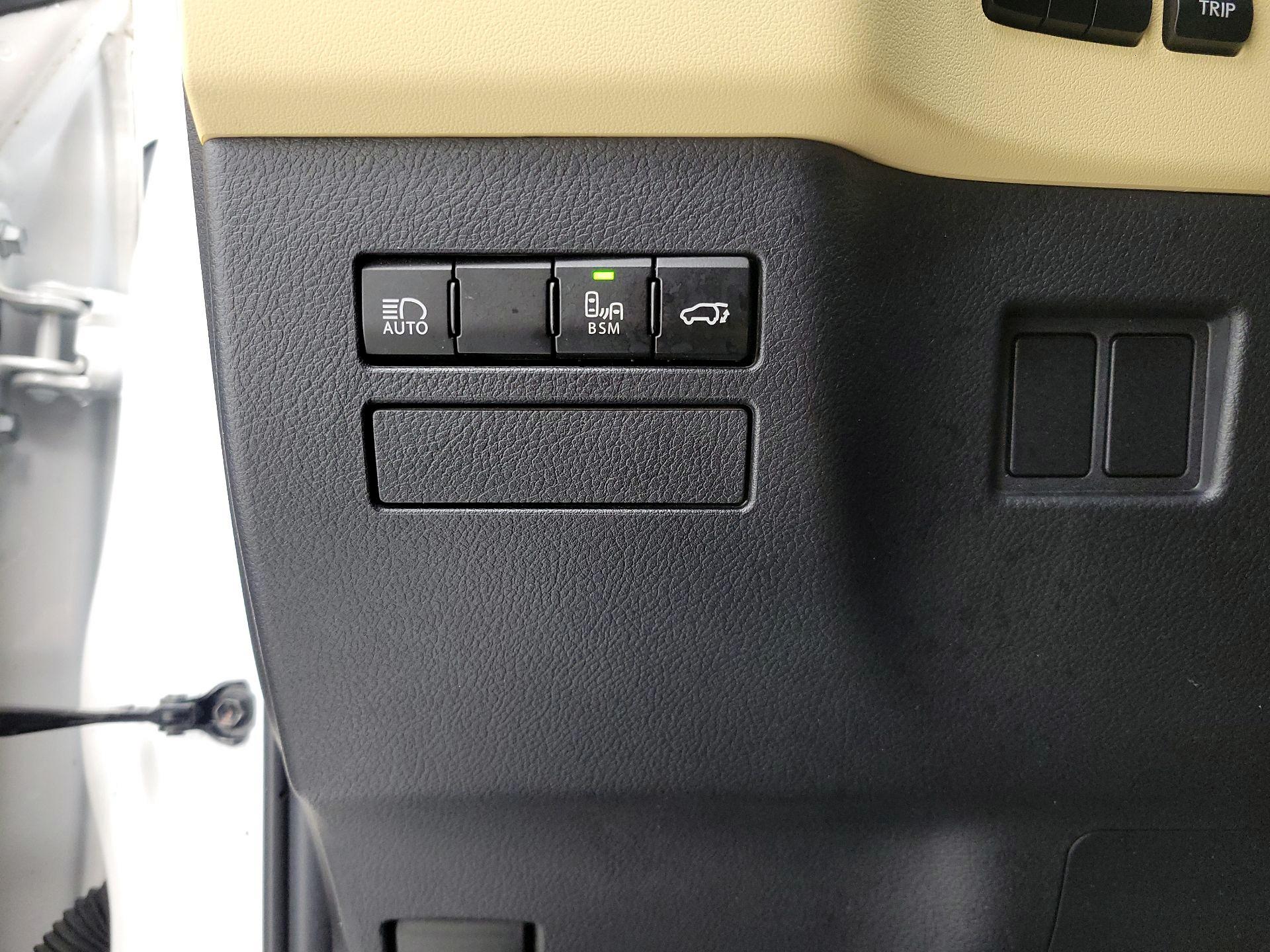 Thumbnail: 2020 Lexus NX - 13