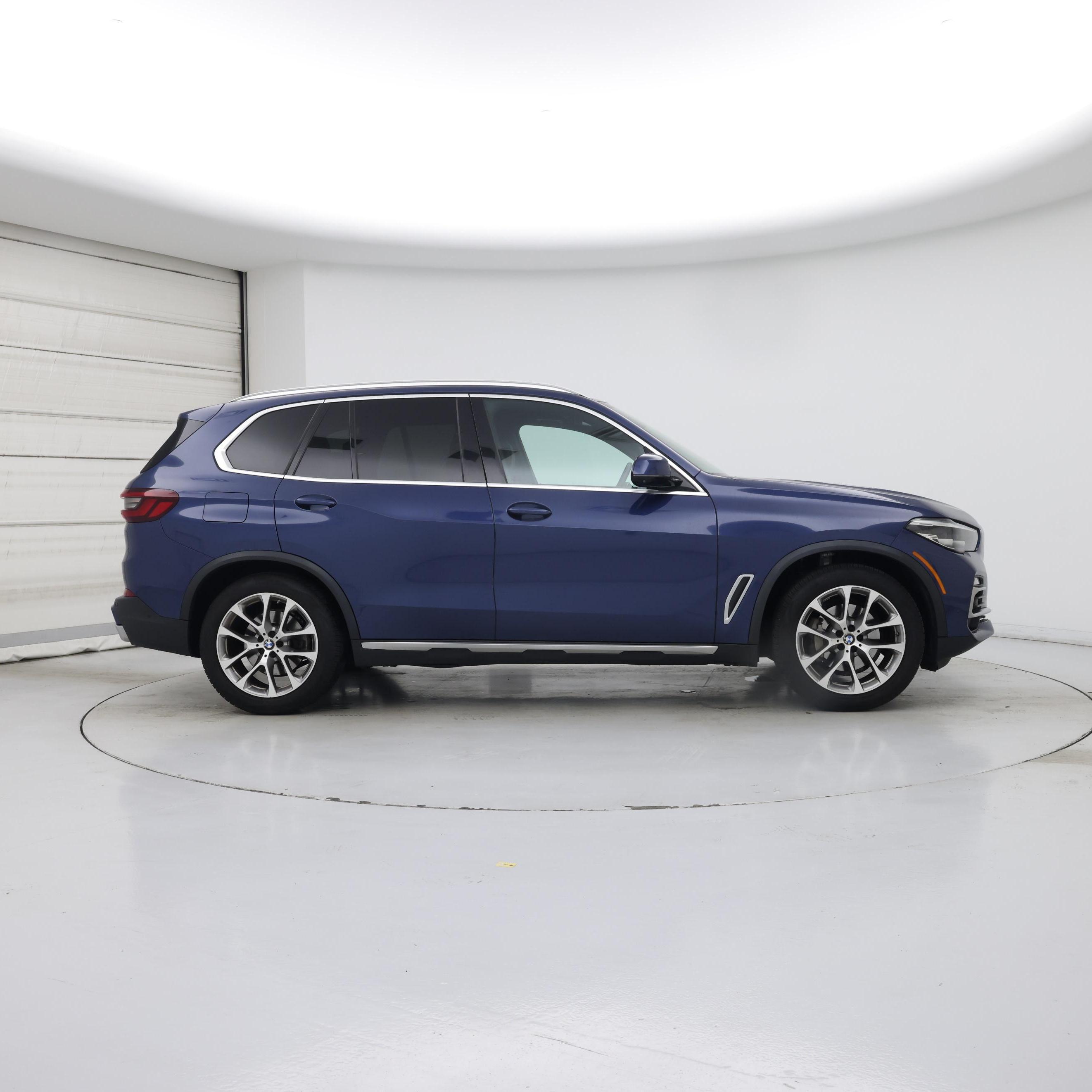 Thumbnail: 2021 BMW X5 - 7