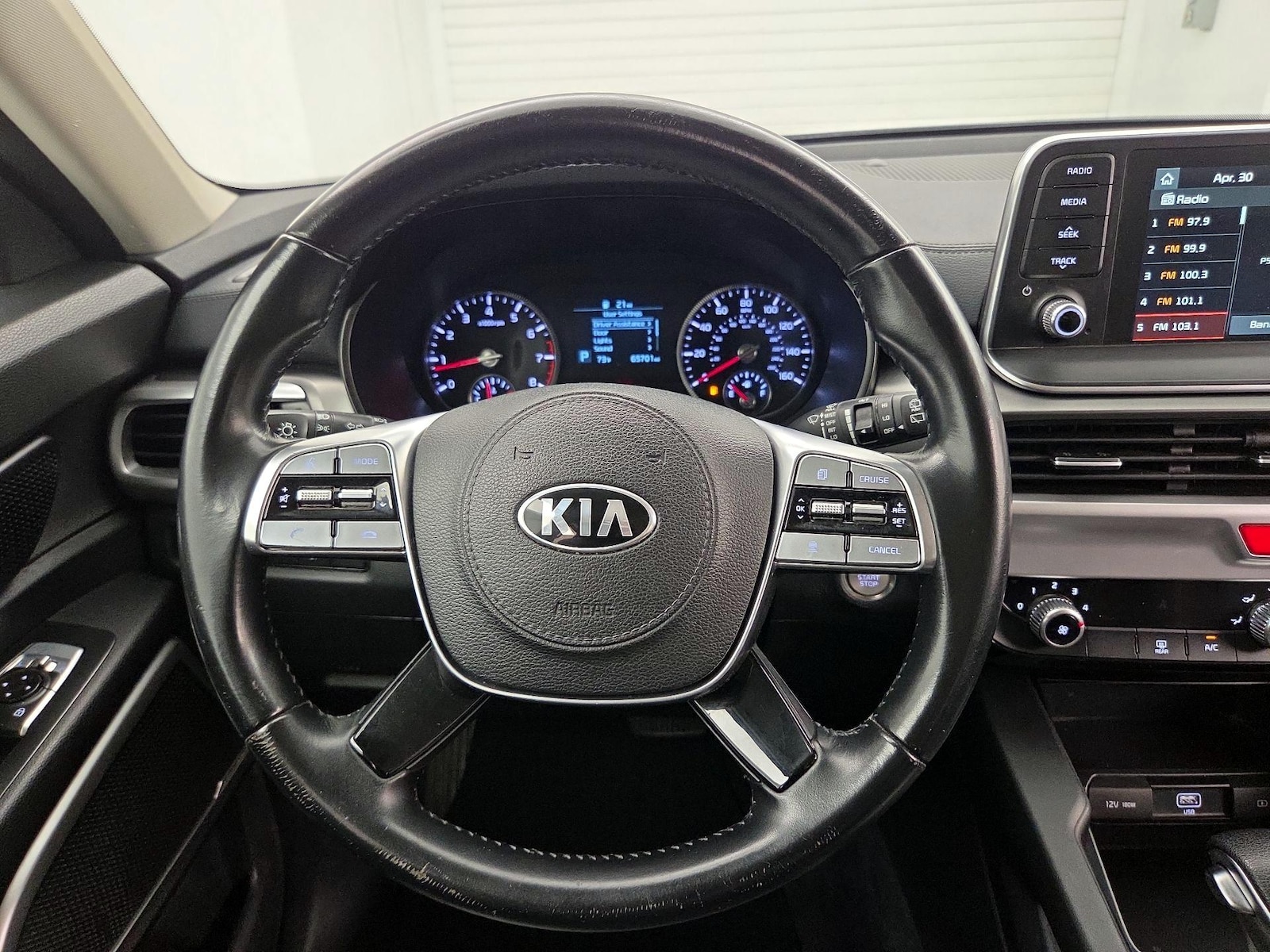 2021 Kia Telluride LX - Photo 11