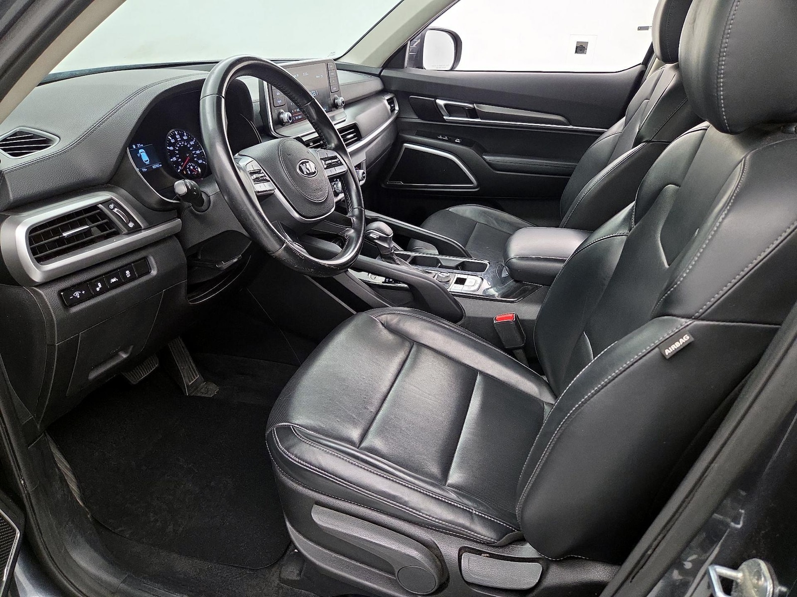 2021 Kia Telluride LX - Photo 12