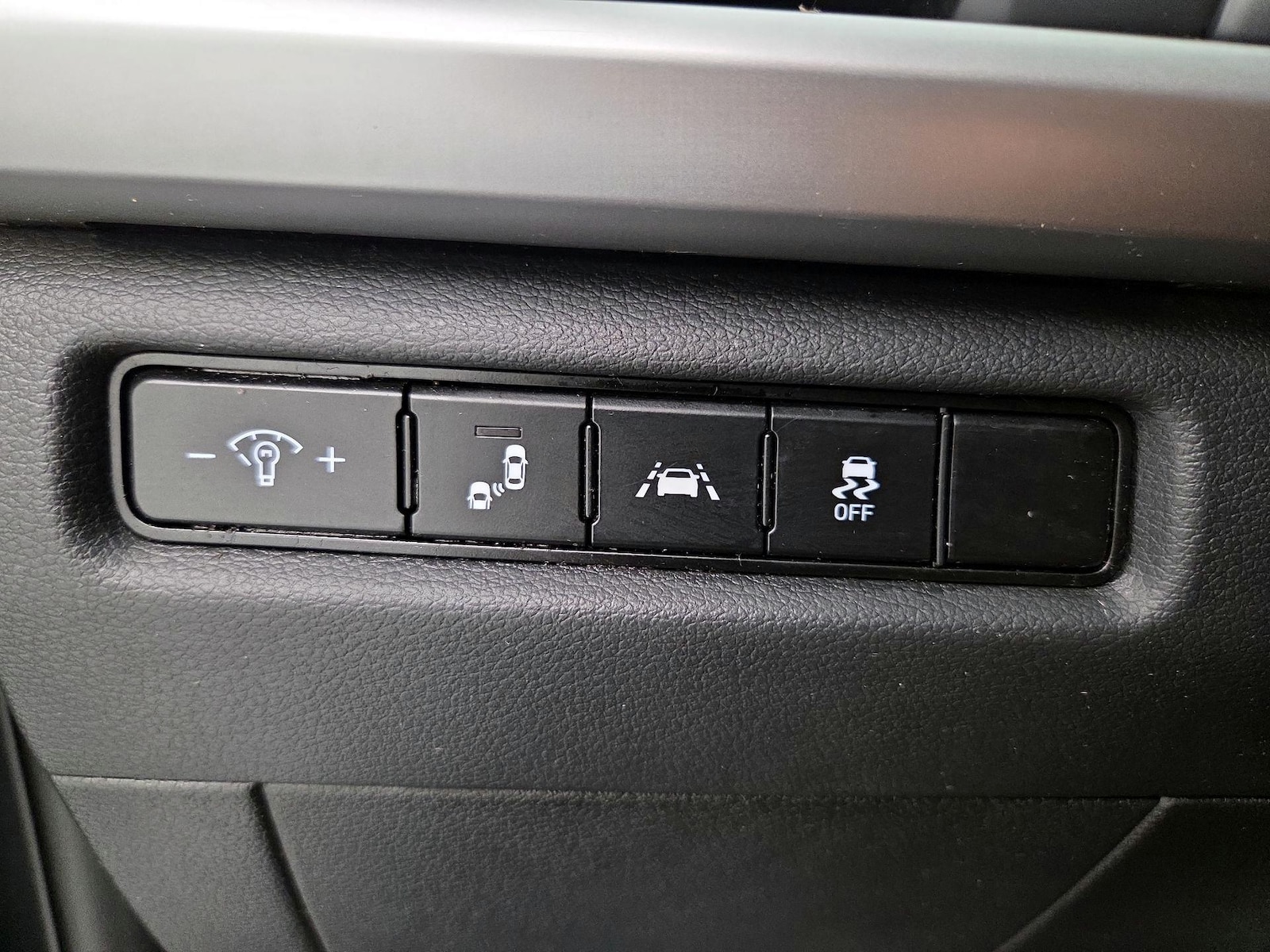 2021 Kia Telluride LX - Photo 14