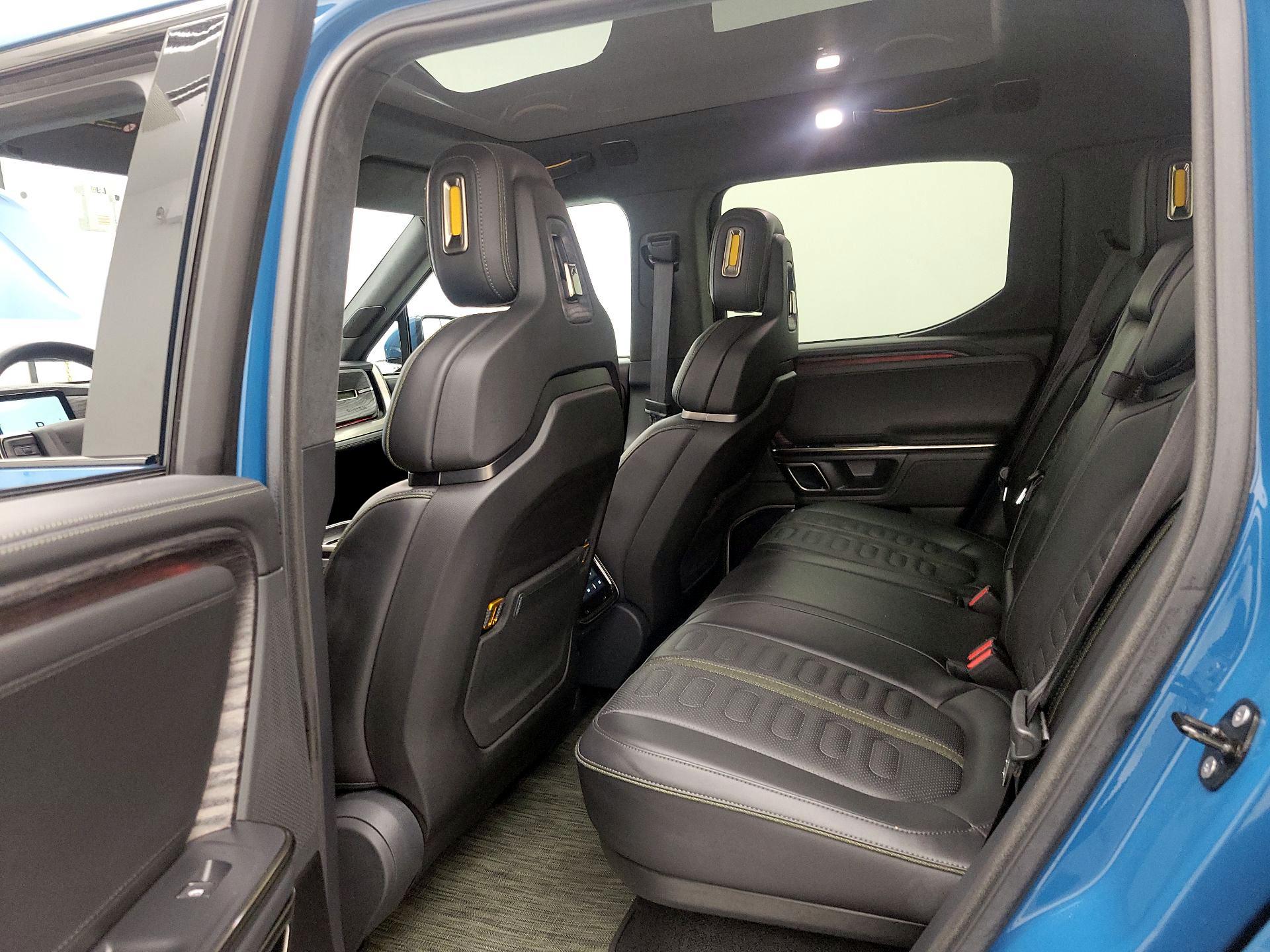 Thumbnail: 2022 Rivian R1T - 18