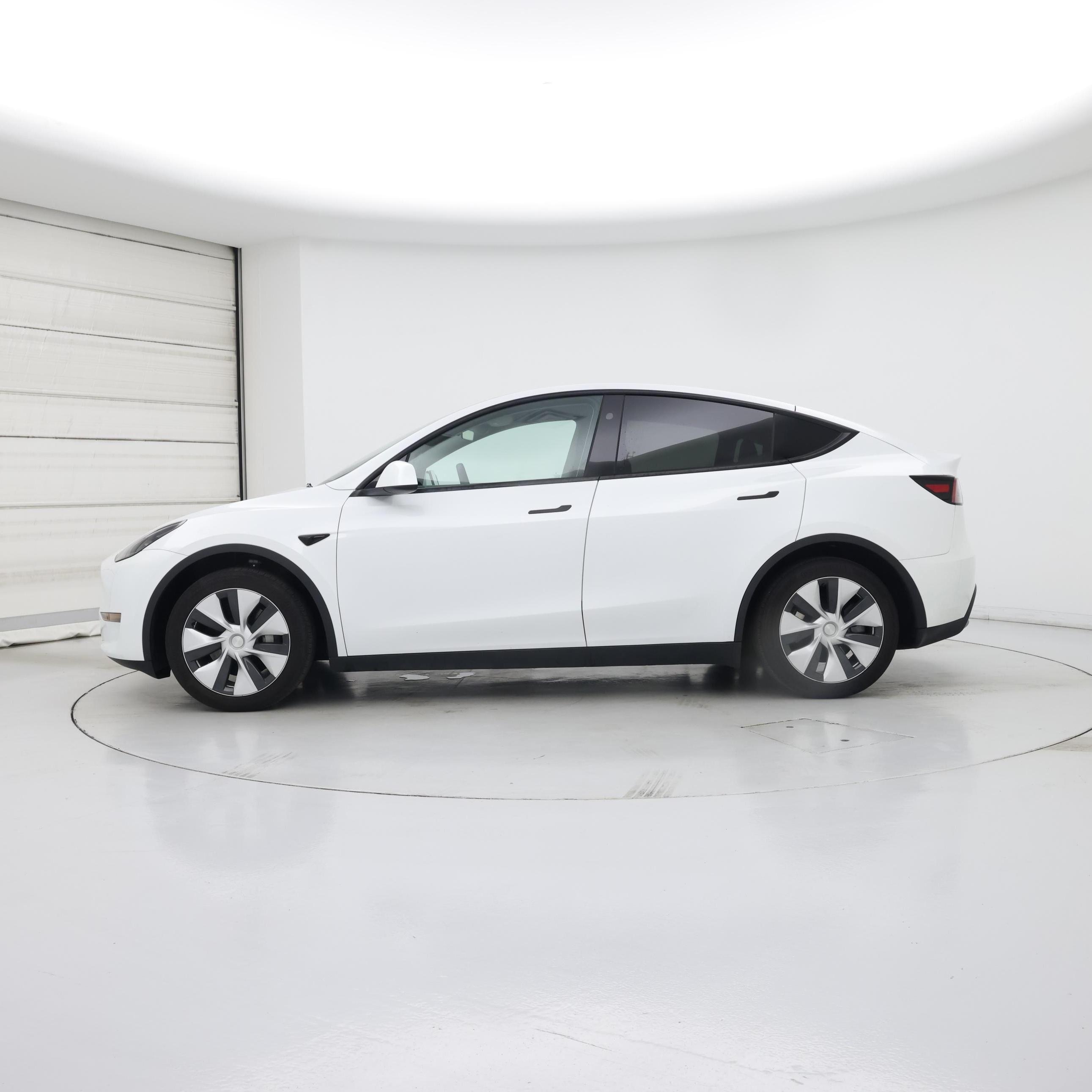 Thumbnail: 2023 Tesla Model Y - 3