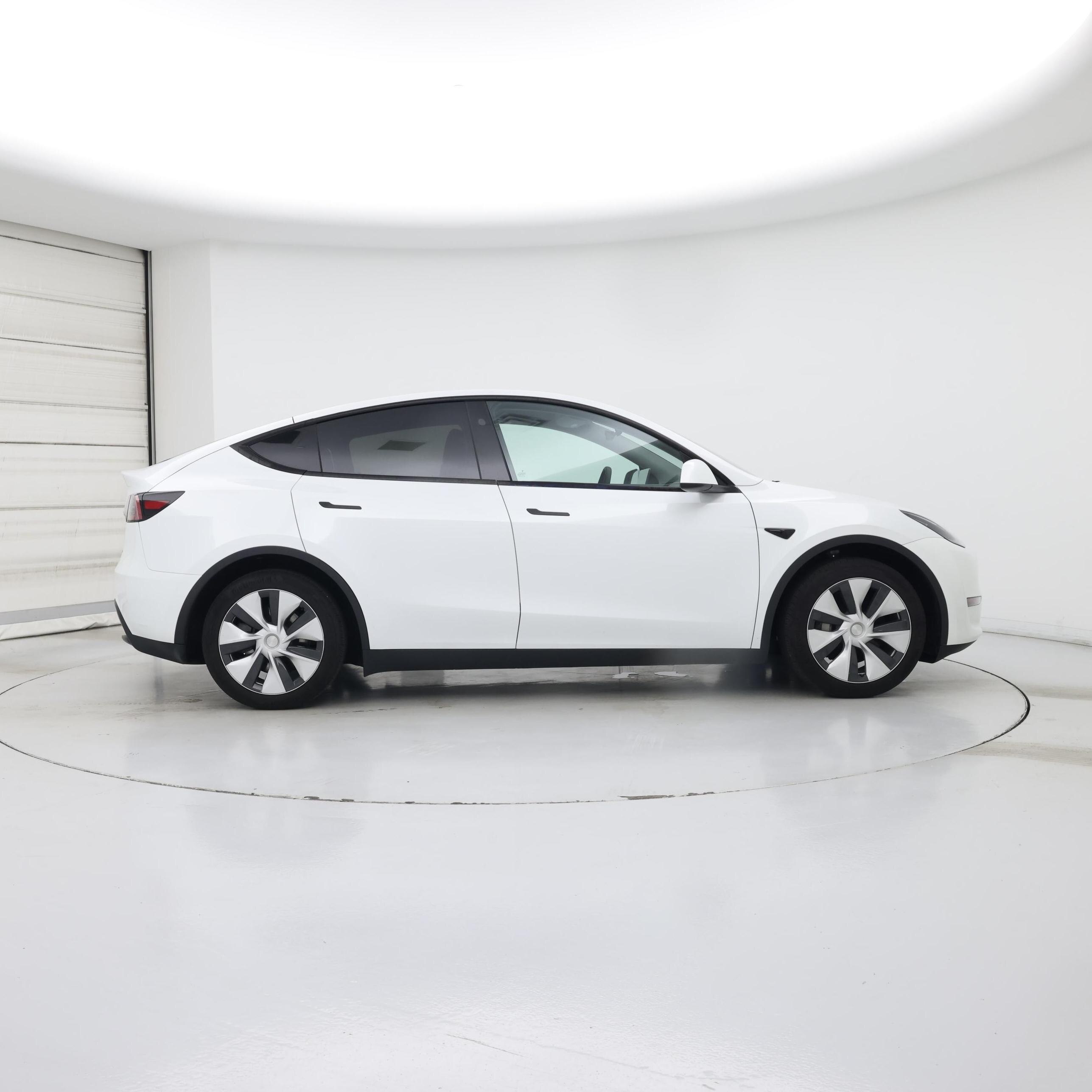 Thumbnail: 2023 Tesla Model Y - 7