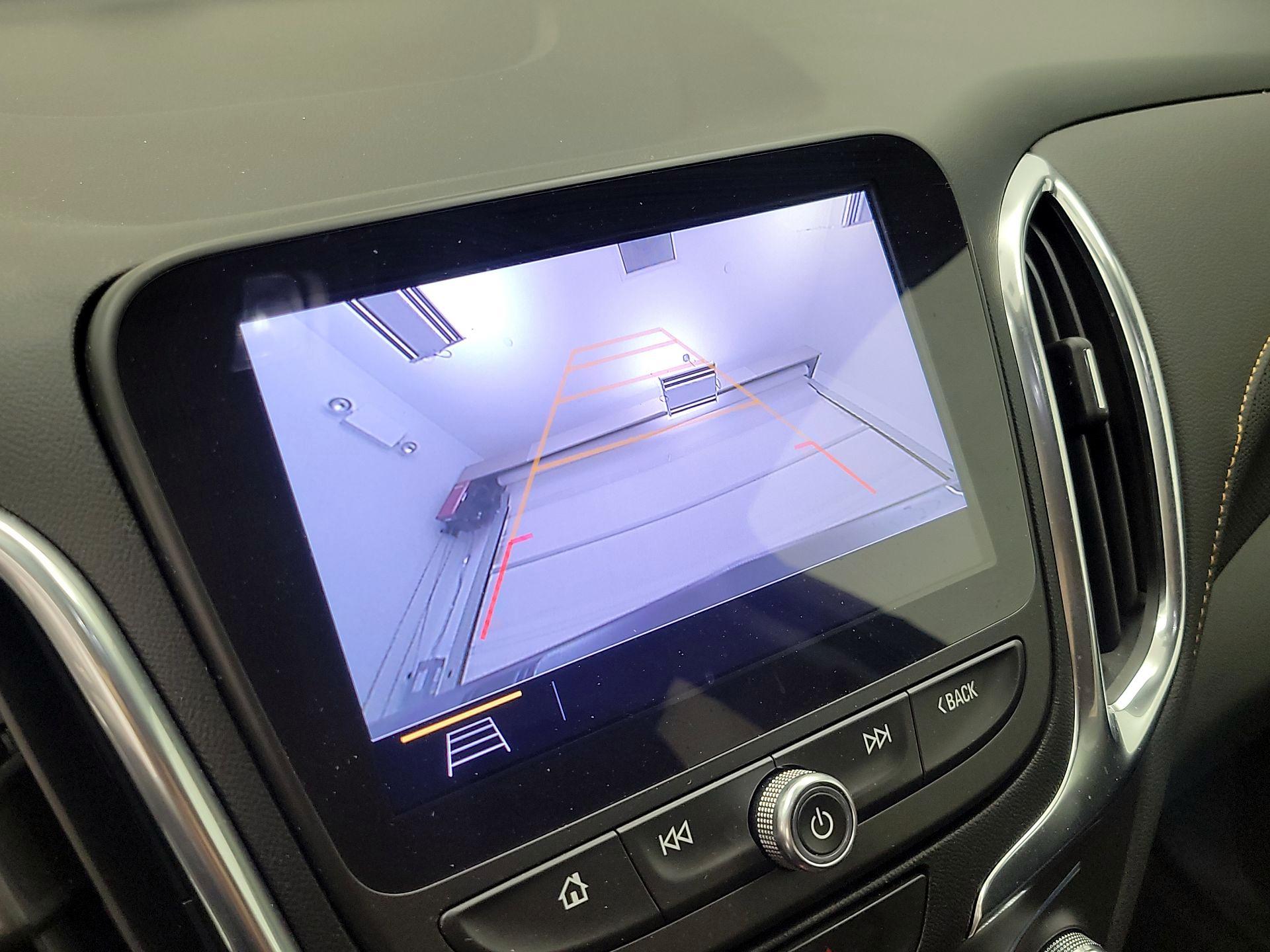 Thumbnail: 2021 Chevrolet Equinox - 14
