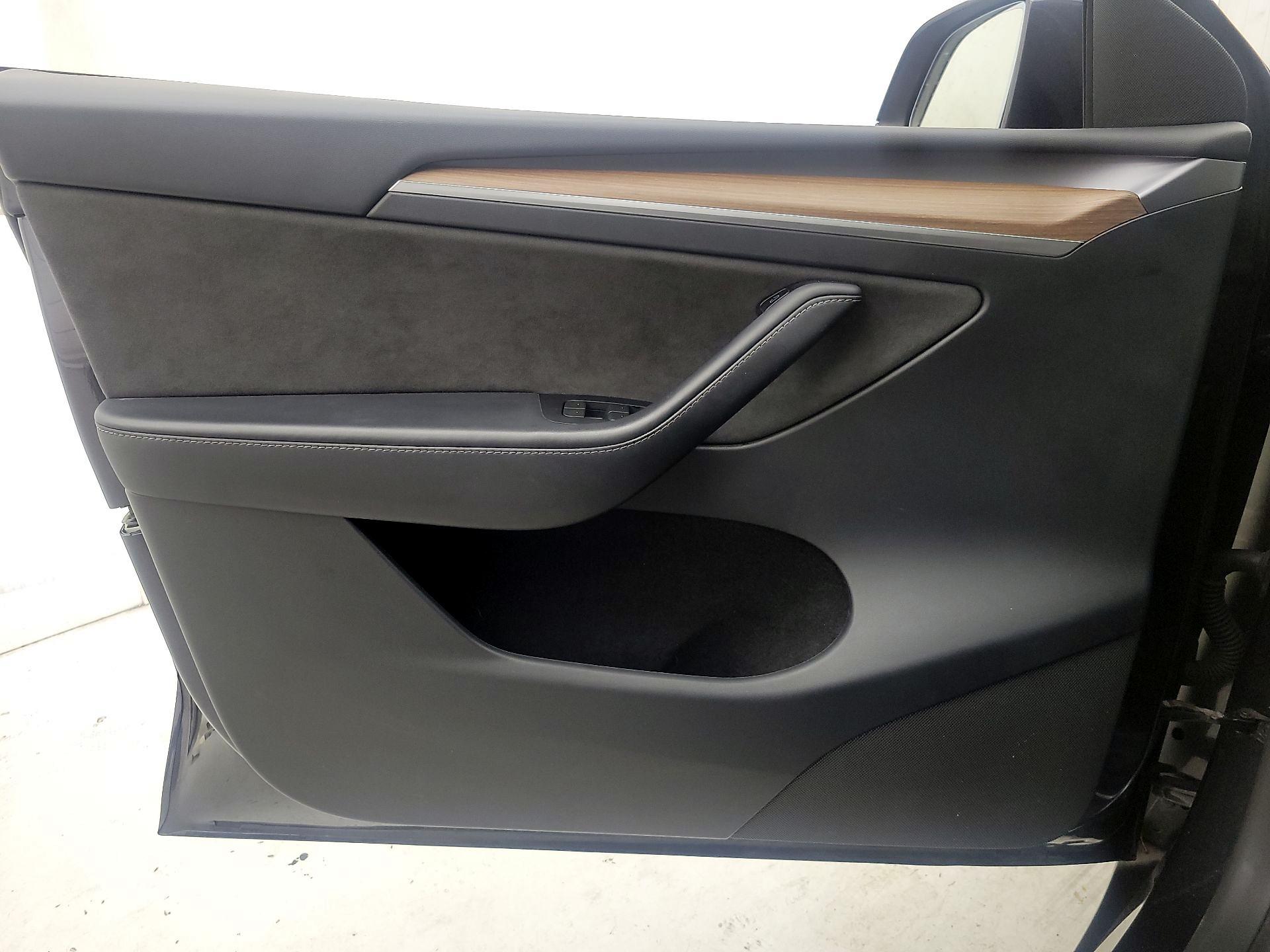 Thumbnail: 2024 Tesla Model Y - 12