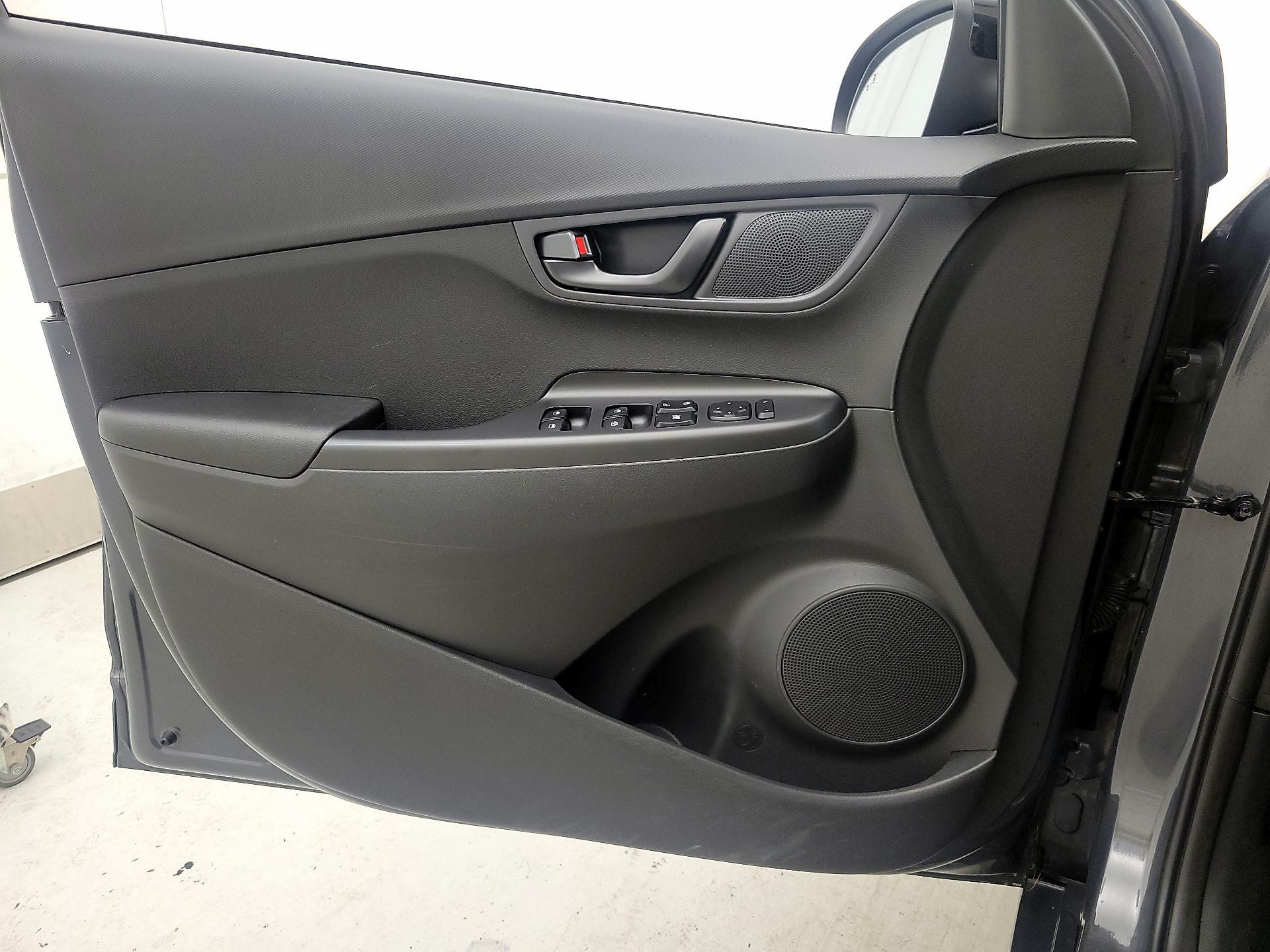 Thumbnail: 2023 Hyundai Kona - 12