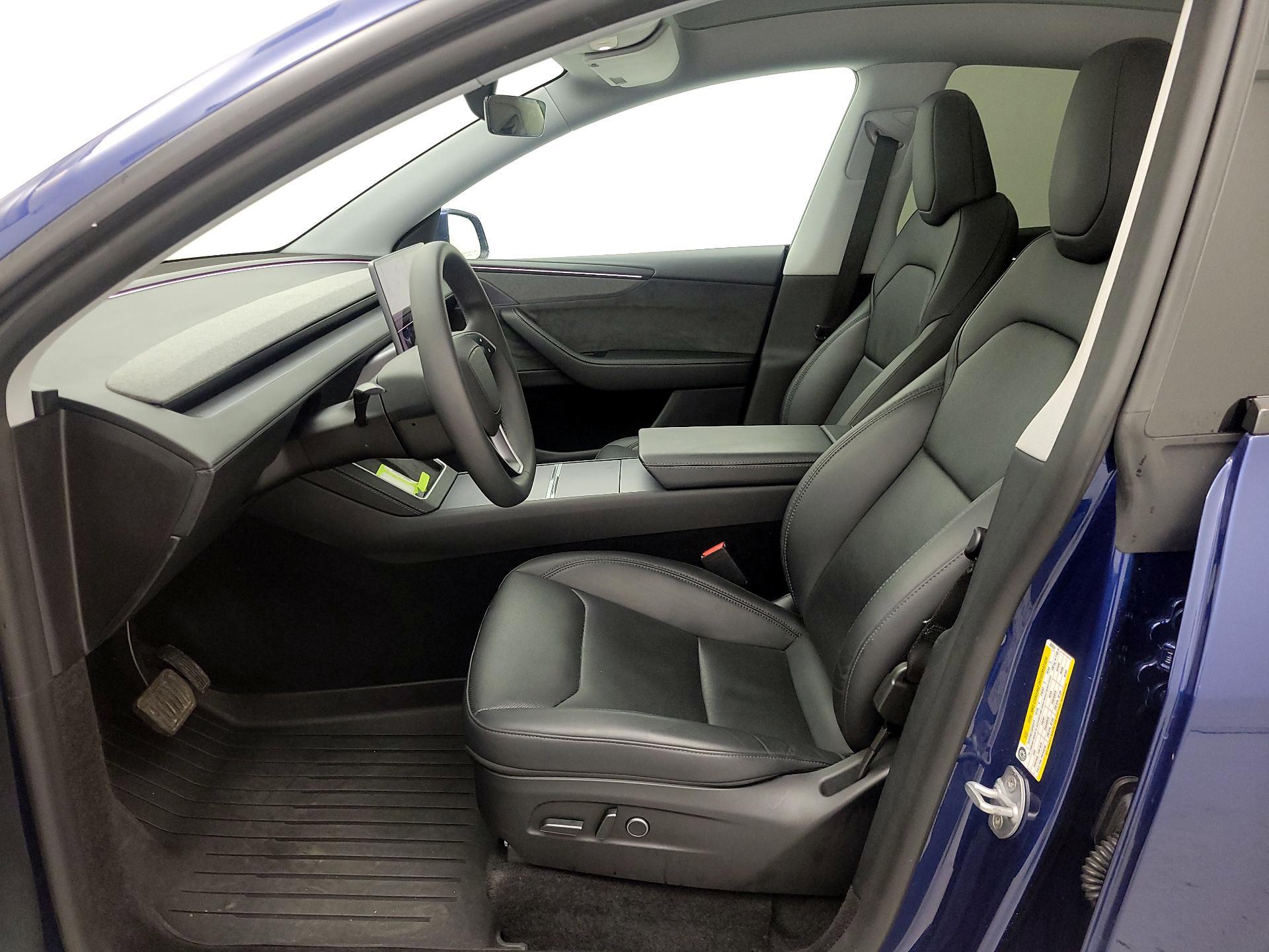 Thumbnail: 2026 Tesla Model Y - 11