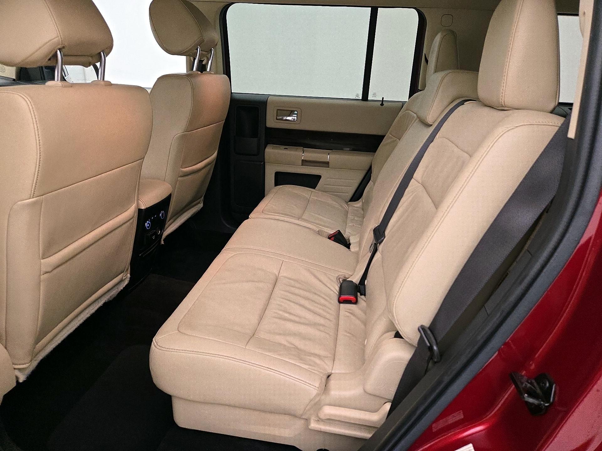 Thumbnail: 2019 Ford Flex - 10