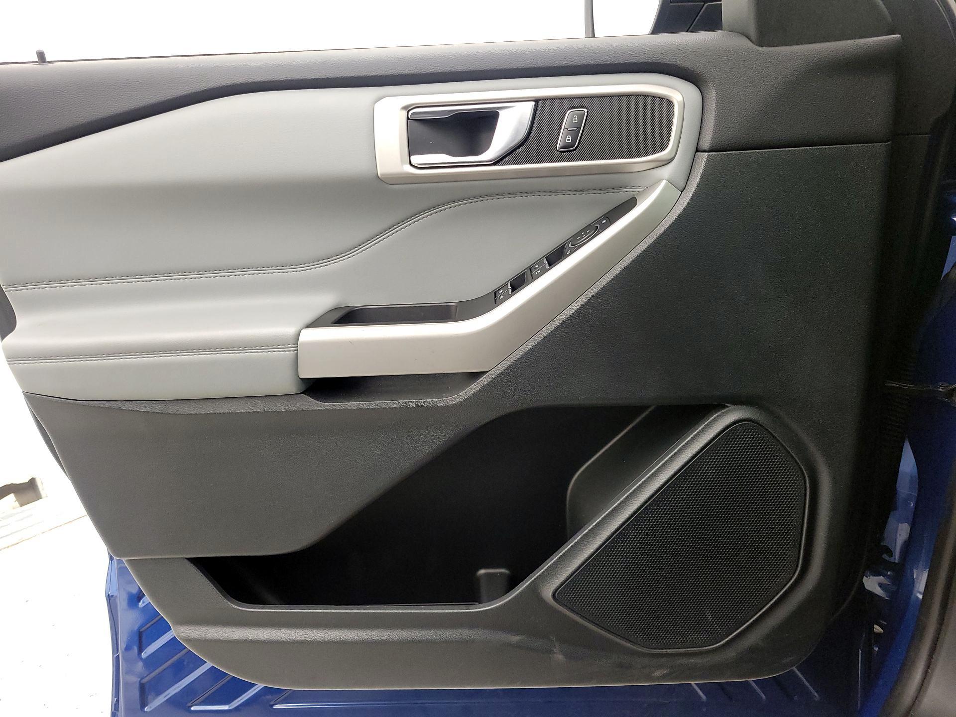 Thumbnail: 2022 Ford Explorer - 12