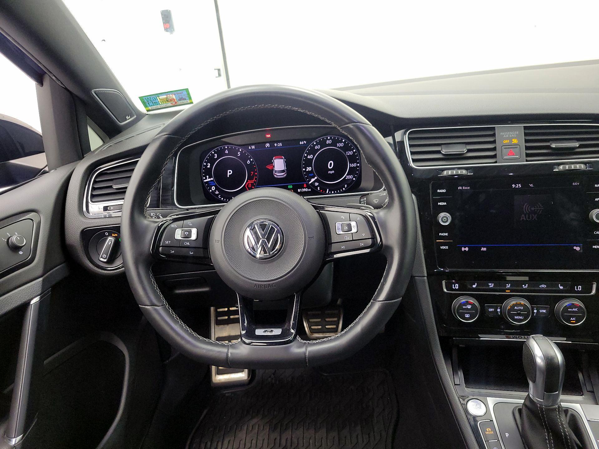 Thumbnail: 2018 Volkswagen Golf - 10