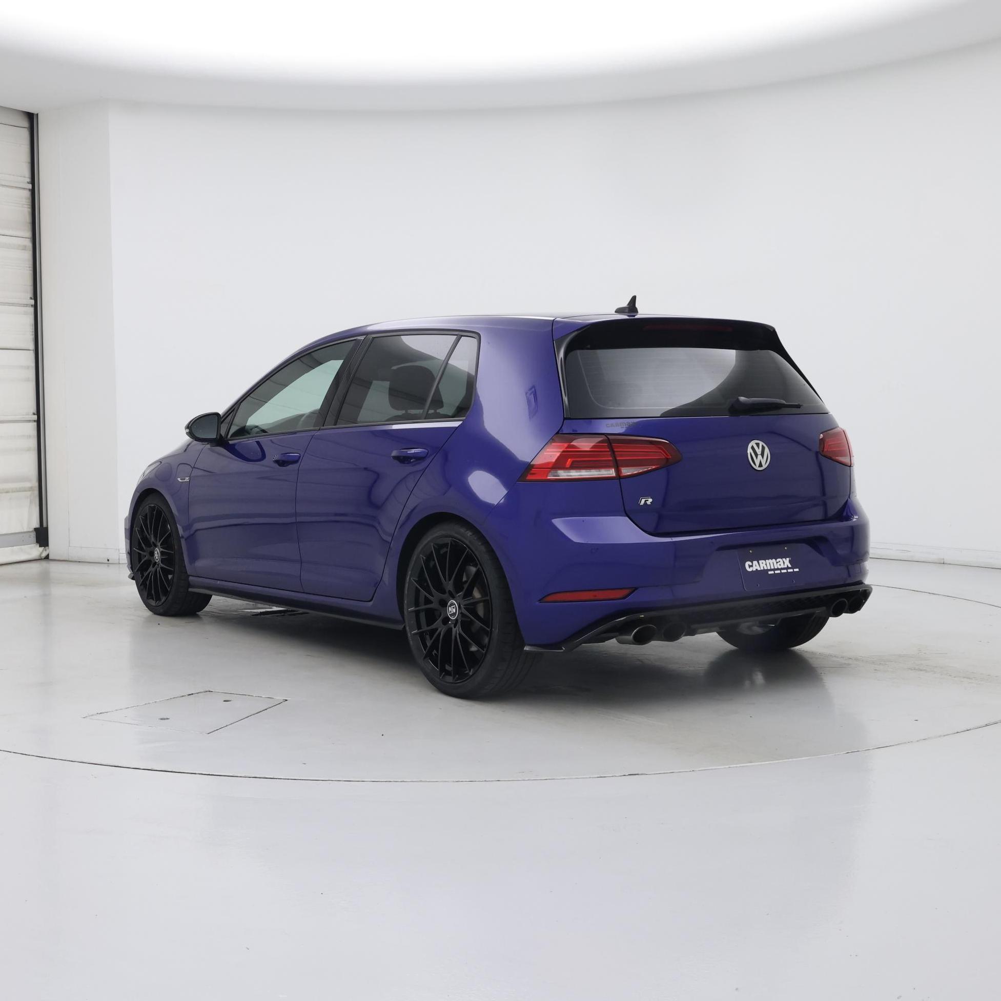 Thumbnail: 2018 Volkswagen Golf - 2