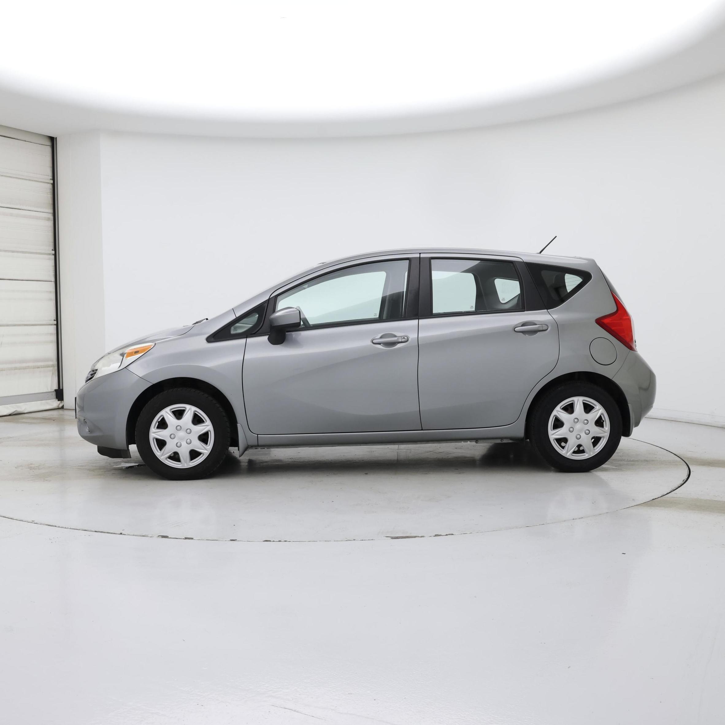Thumbnail: 2015 Nissan Versa Note - 3
