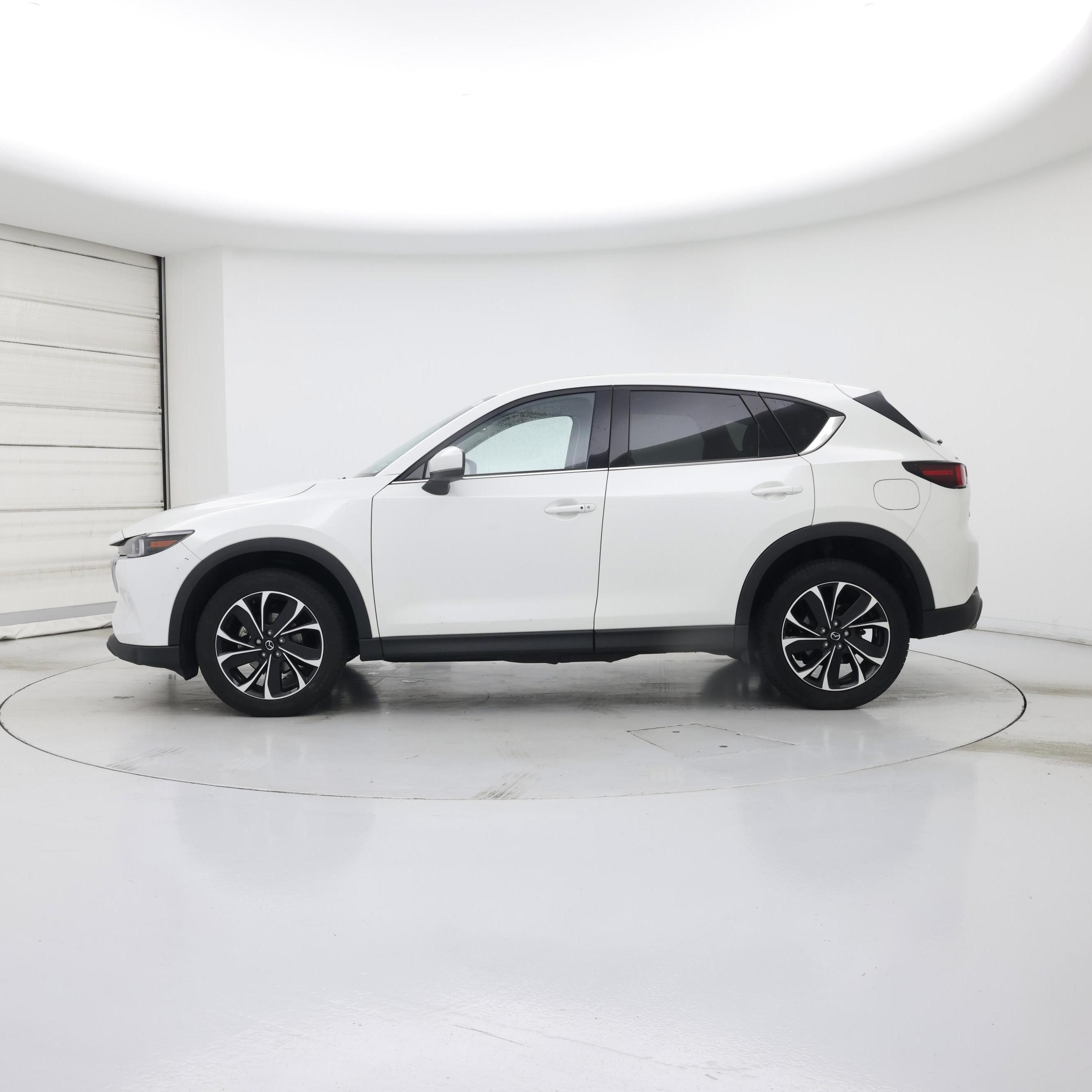 Thumbnail: 2023 Mazda CX-5 - 3