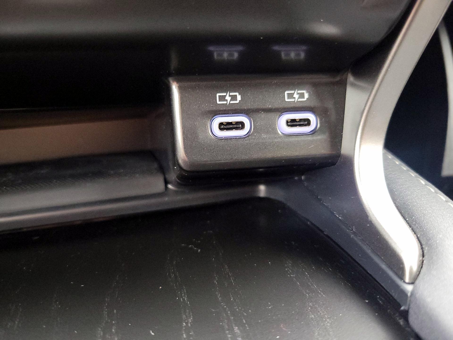 Thumbnail: 2023 Lexus RX - 18