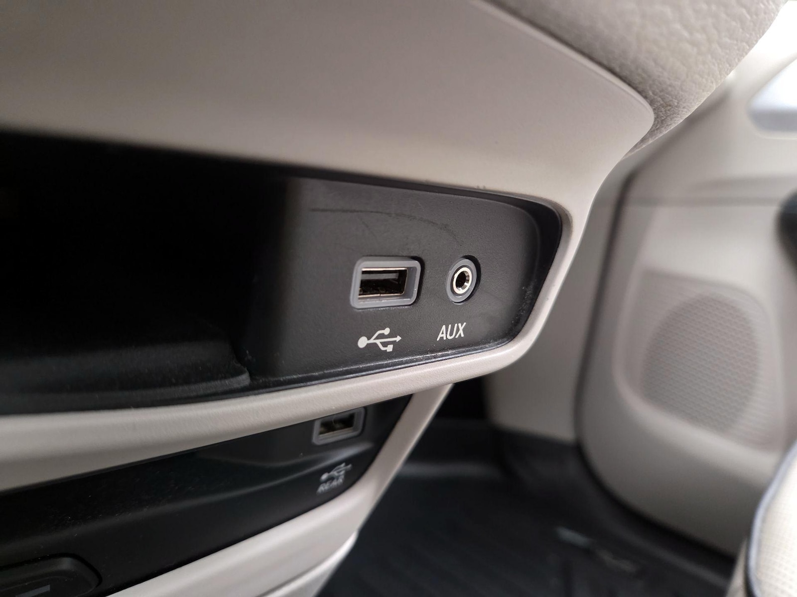 2018 Chrysler Pacifica Hybrid Limited - Photo 20