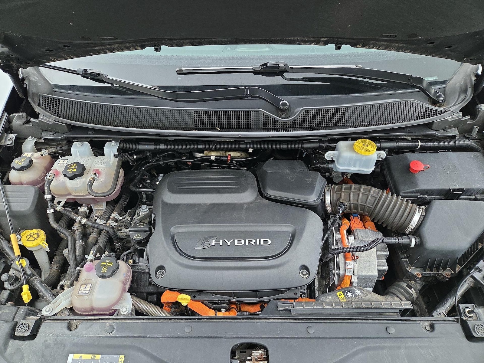 2018 Chrysler Pacifica Hybrid Limited - Photo 26