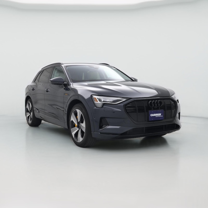 2022 Audi e-tron Premium Plus