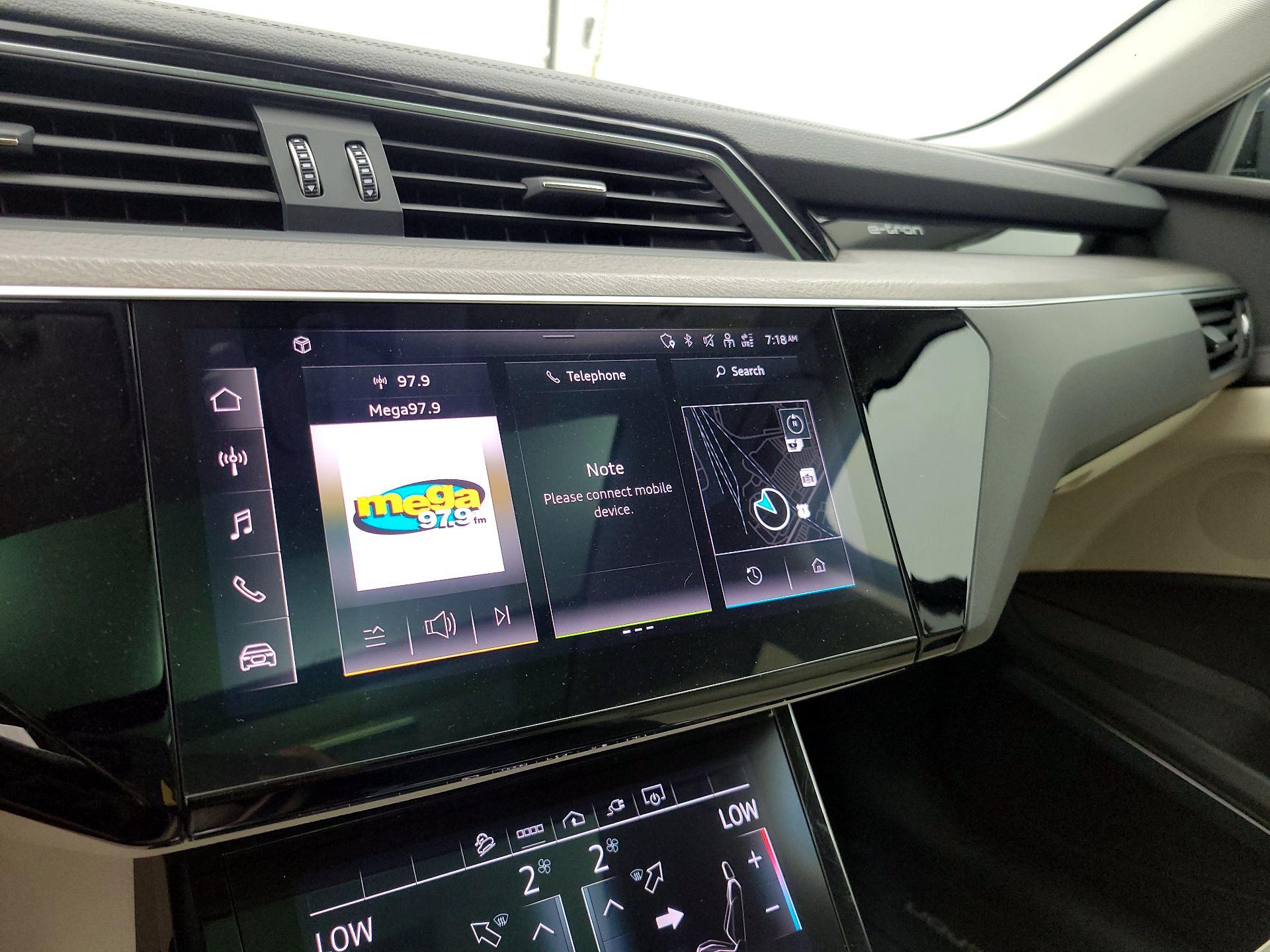 Thumbnail: 2022 Audi e-tron - 14