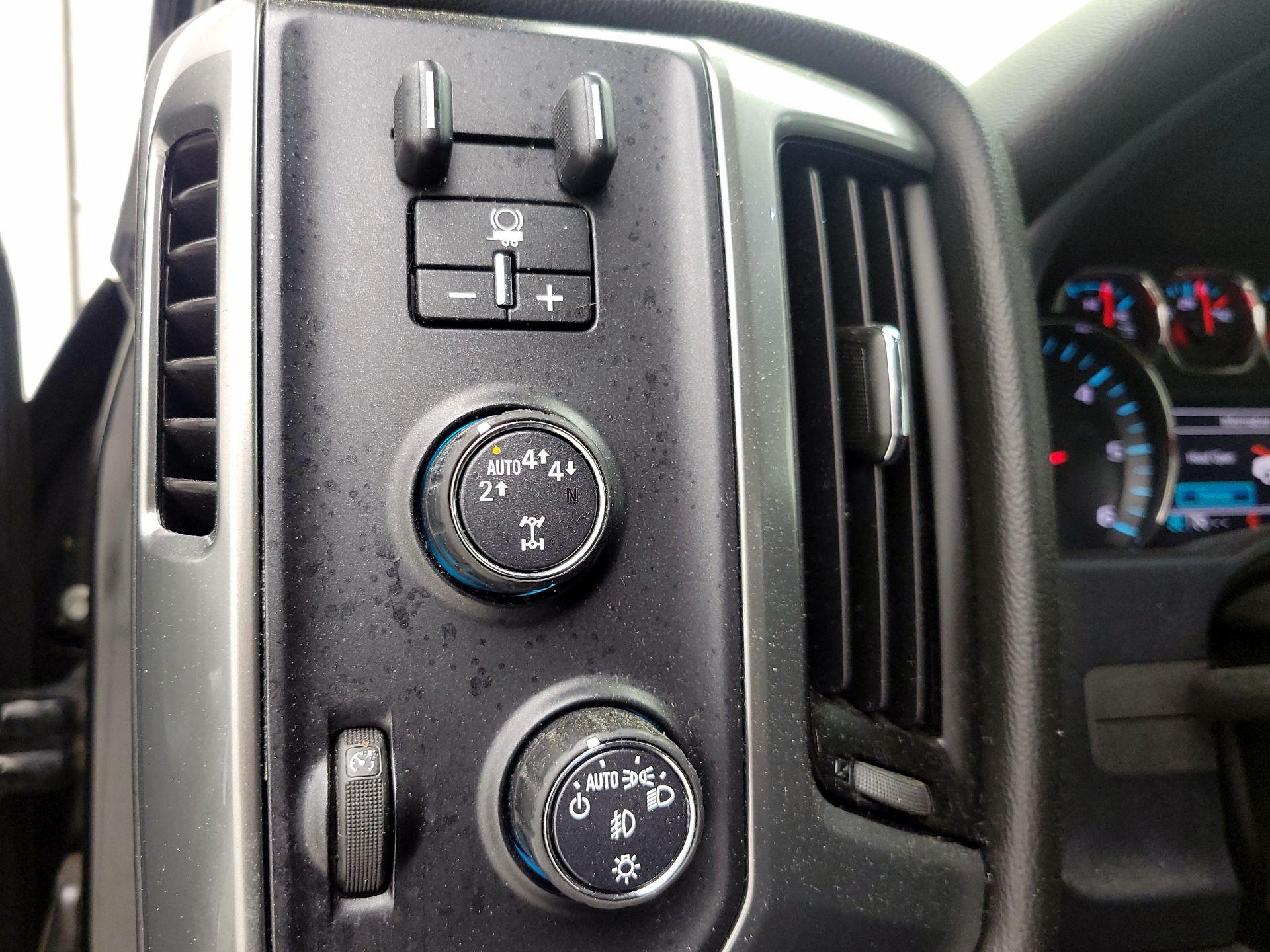 Thumbnail: 2017 Chevrolet Silverado 1500 - 13