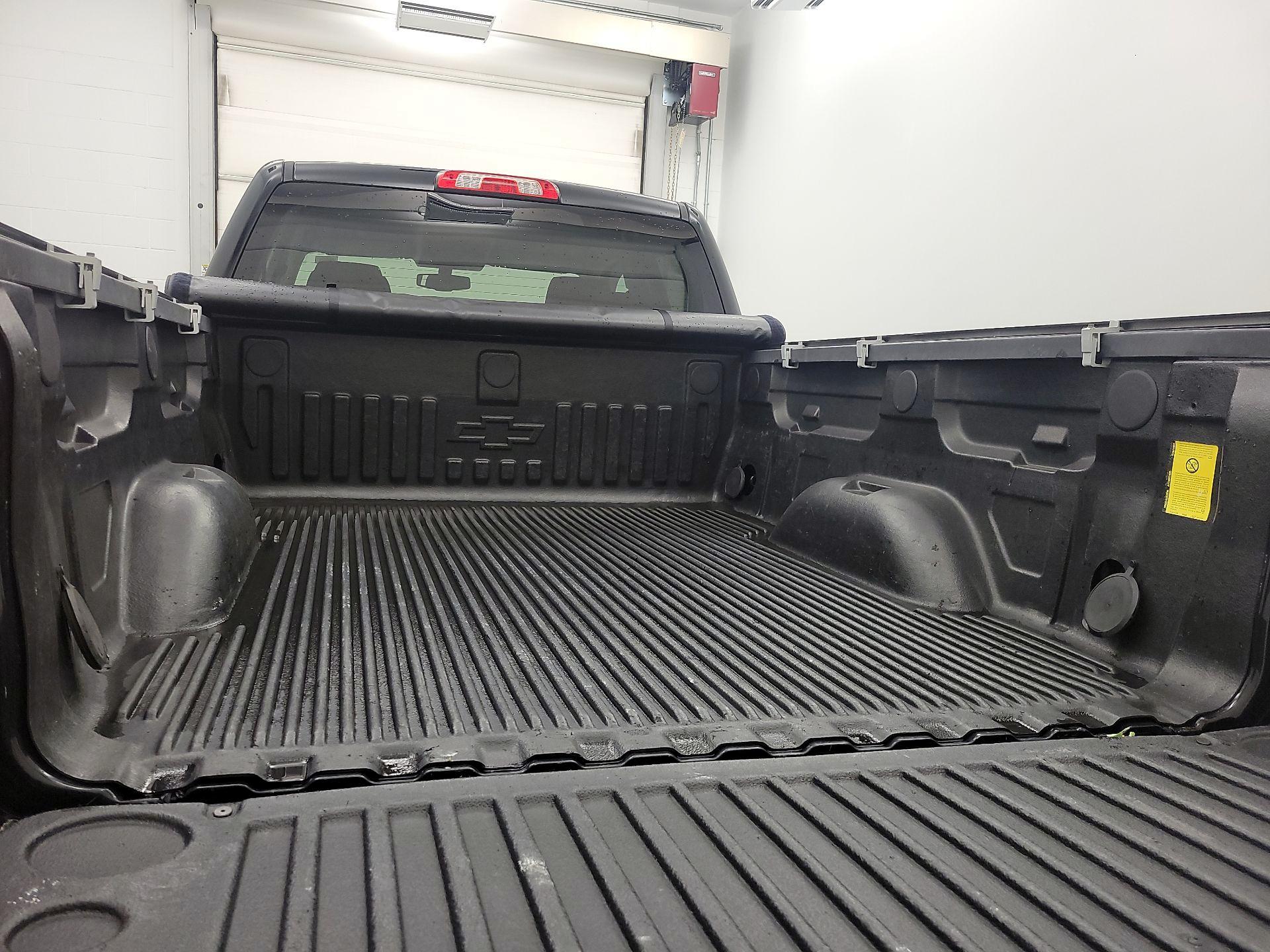 Thumbnail: 2017 Chevrolet Silverado 1500 - 20