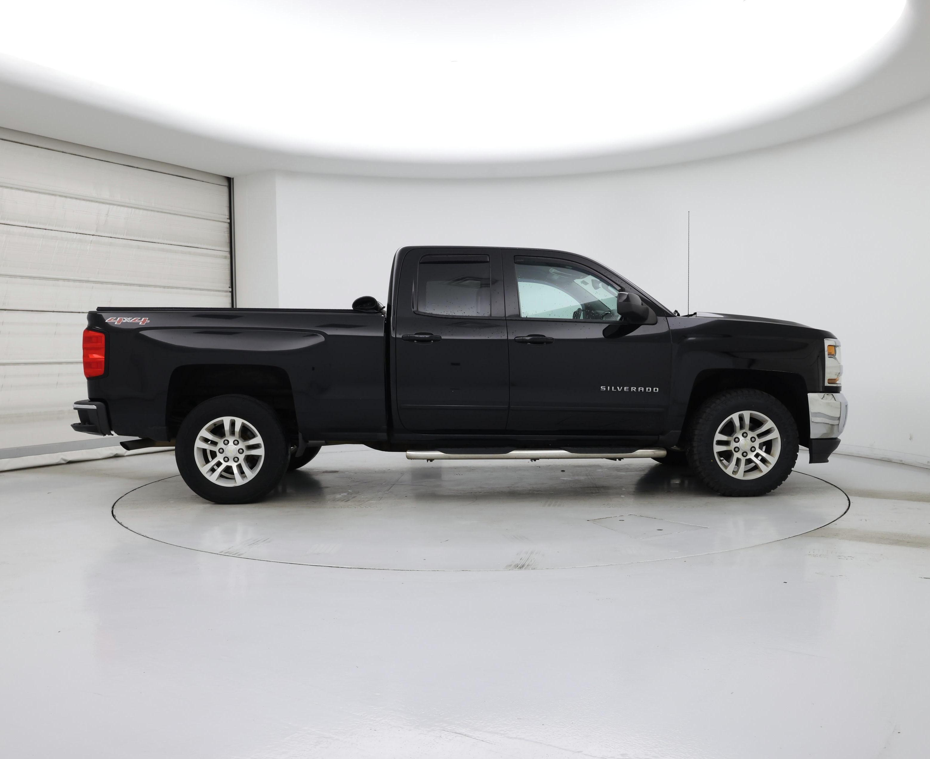 Thumbnail: 2017 Chevrolet Silverado 1500 - 7