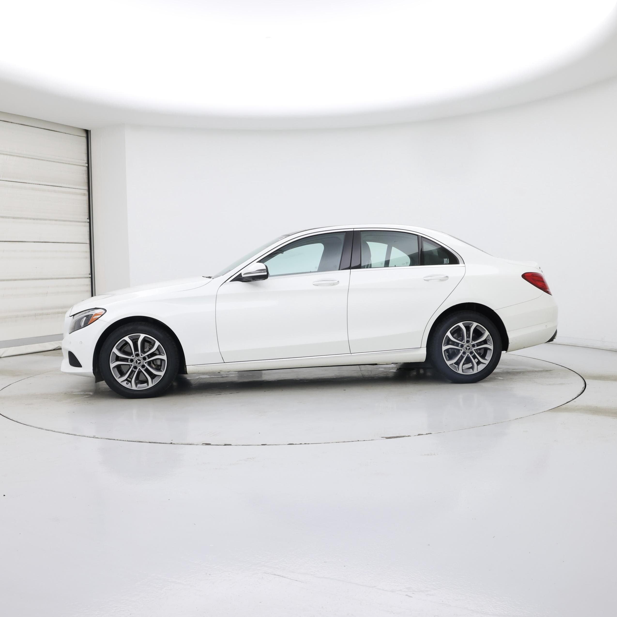 Thumbnail: 2017 Mercedes-Benz C-Class - 3
