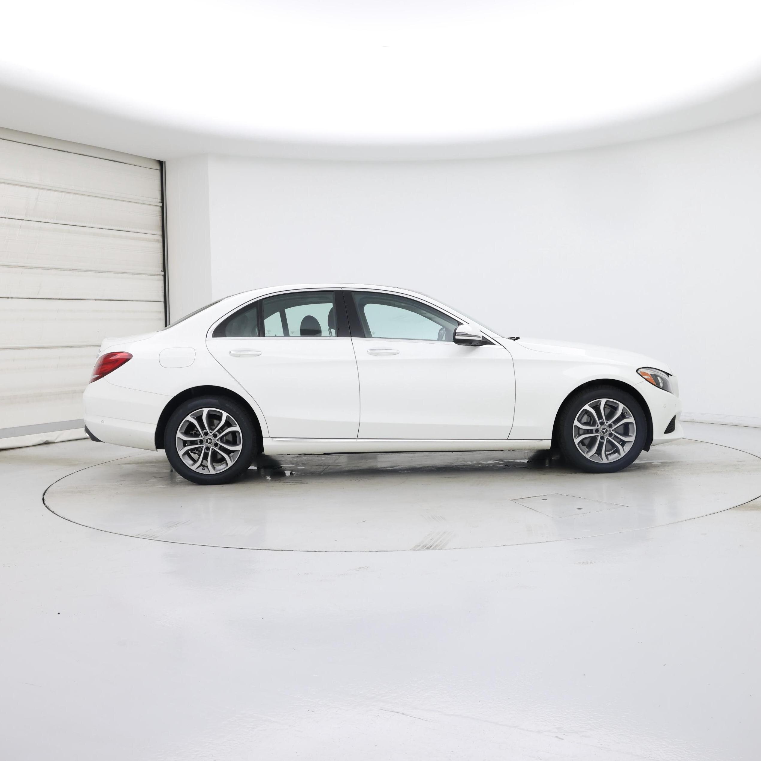Thumbnail: 2017 Mercedes-Benz C-Class - 7