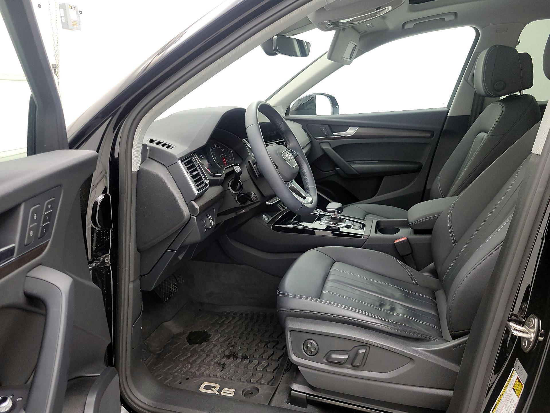 Thumbnail: 2023 Audi Q5 - 11