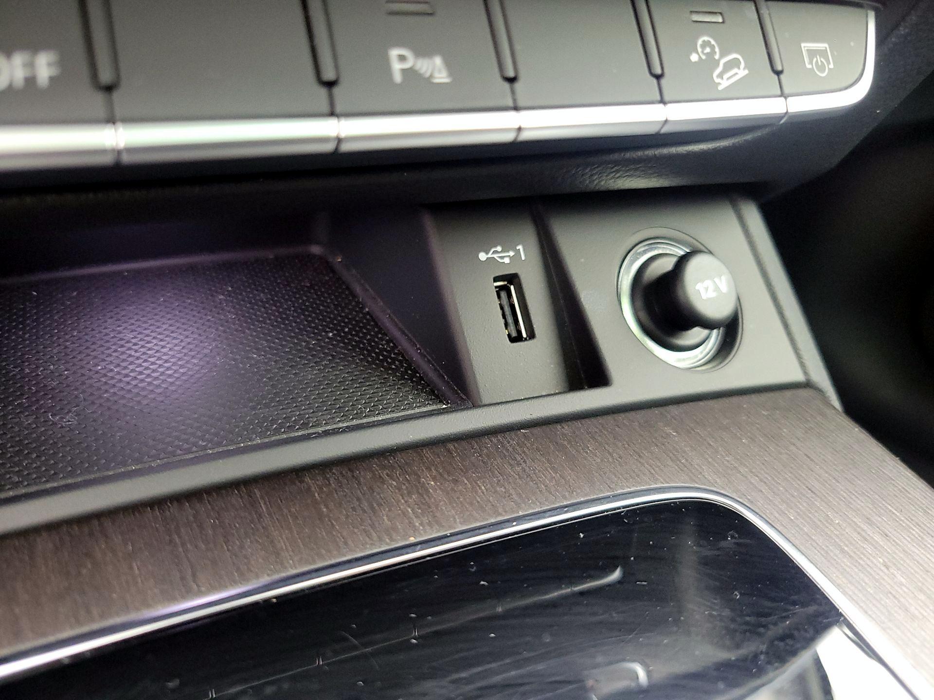 Thumbnail: 2023 Audi Q5 - 18