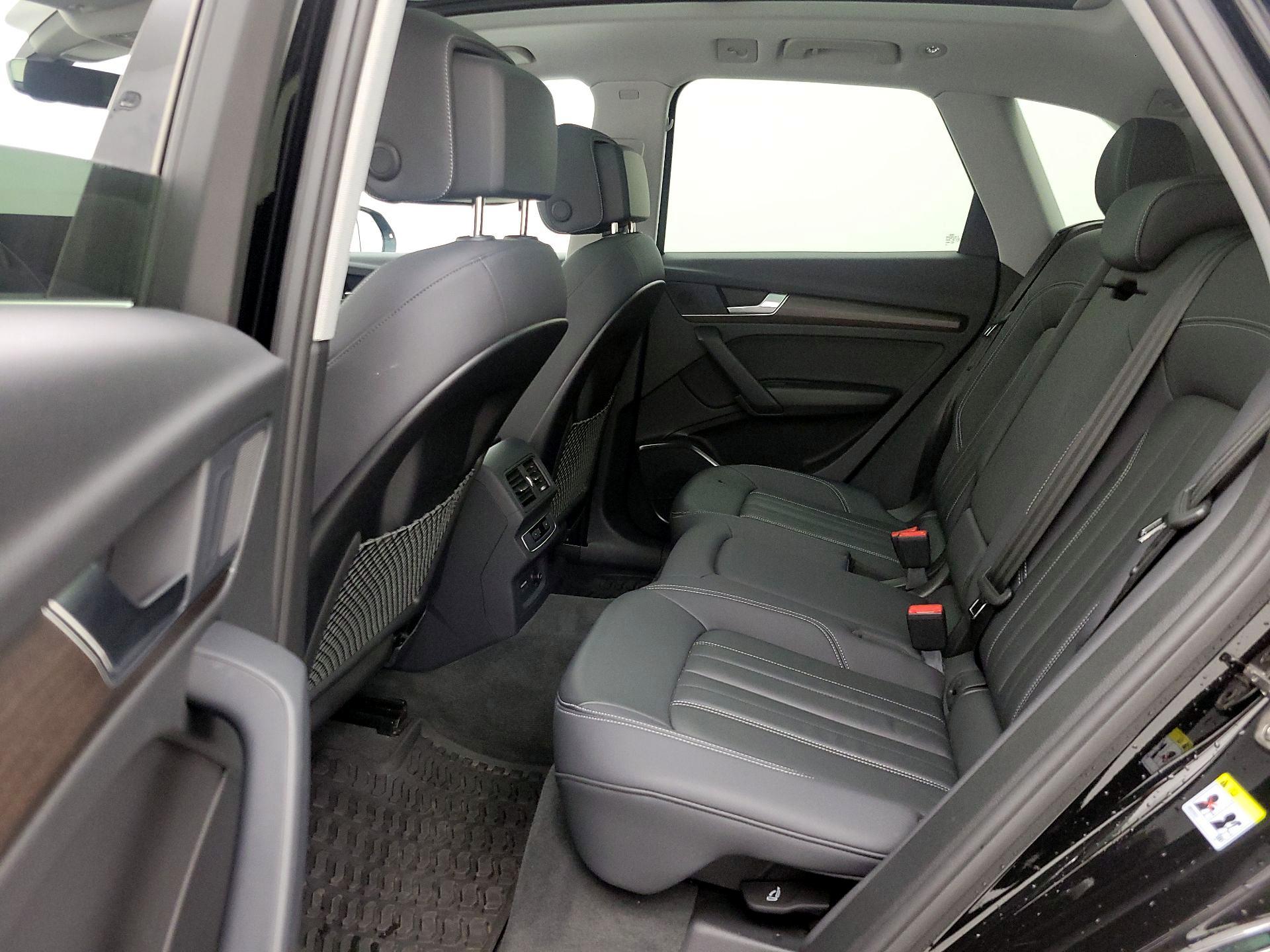 Thumbnail: 2023 Audi Q5 - 20