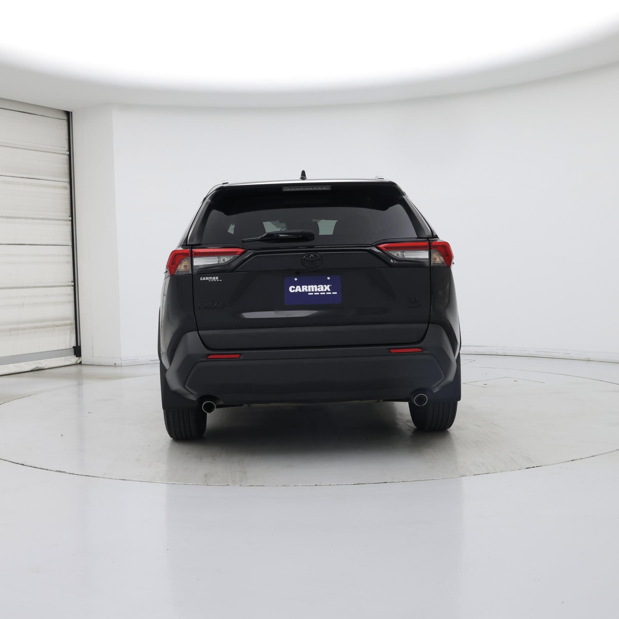 Thumbnail: 2021 Toyota RAV4 - 6