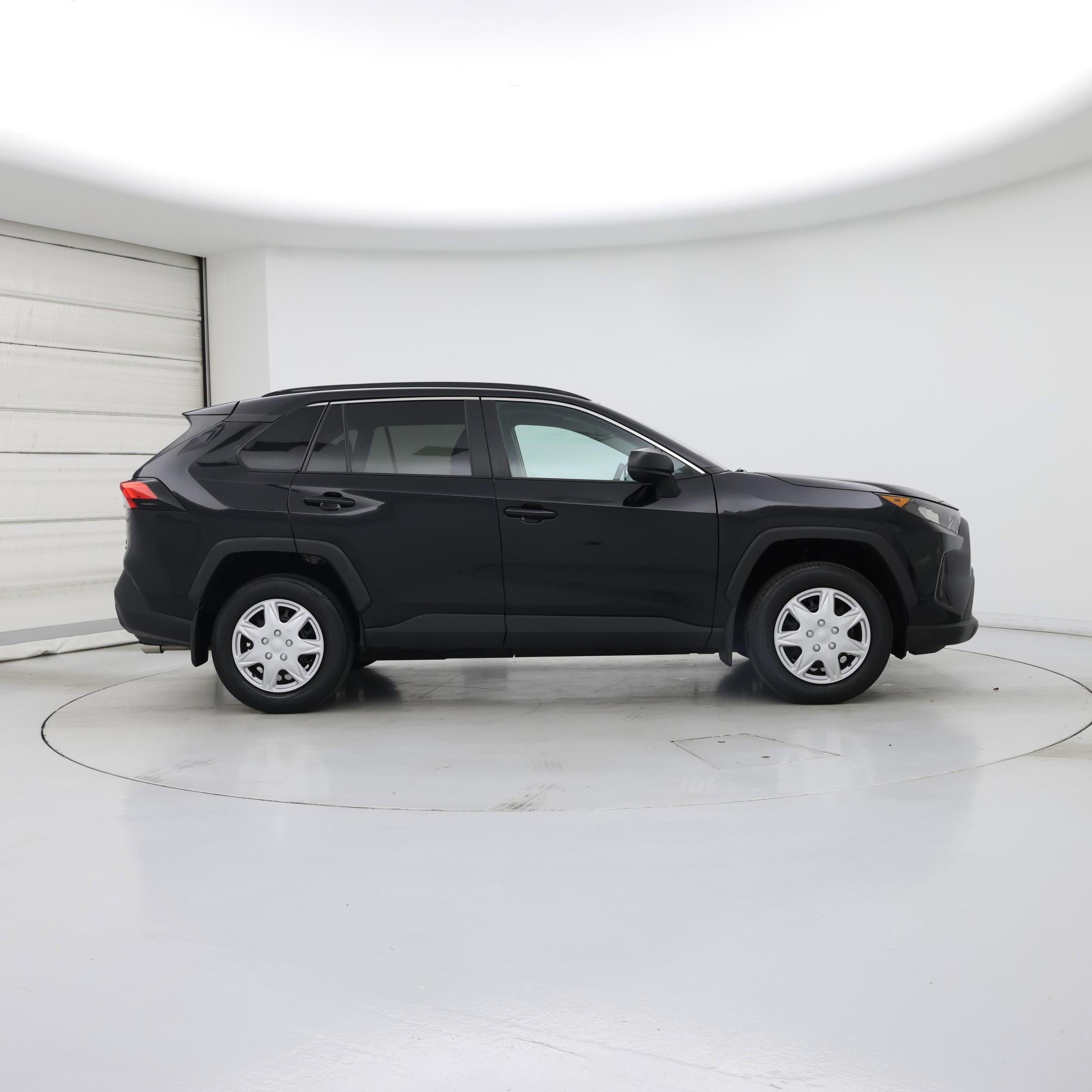 Thumbnail: 2021 Toyota RAV4 - 7